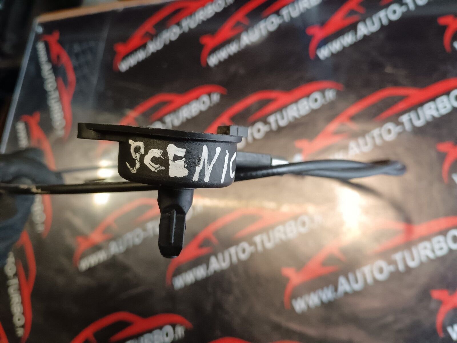 CABLE OUVERTURE CAPOT RENAULT SCENIC 3