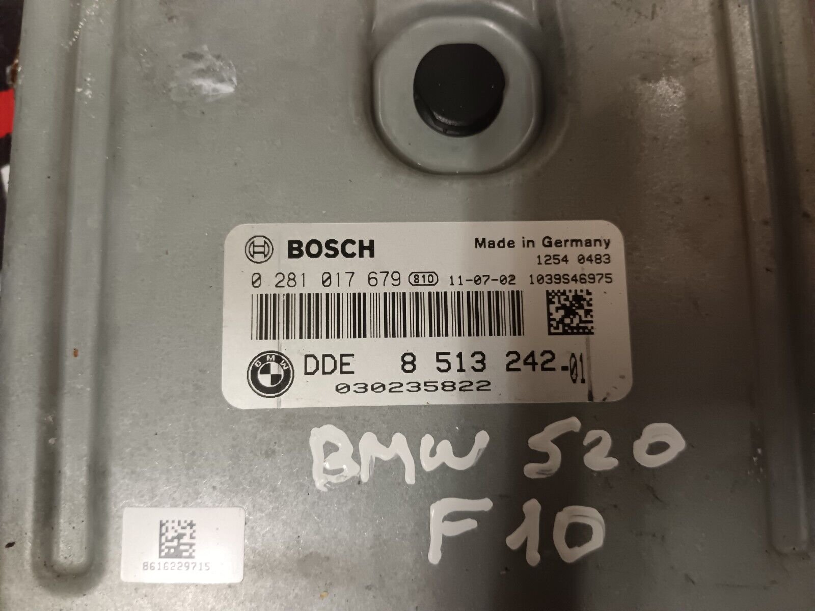 CALCULATEUR MOTEUR ECU BMW 520 F10 REFERENCE: 8513242