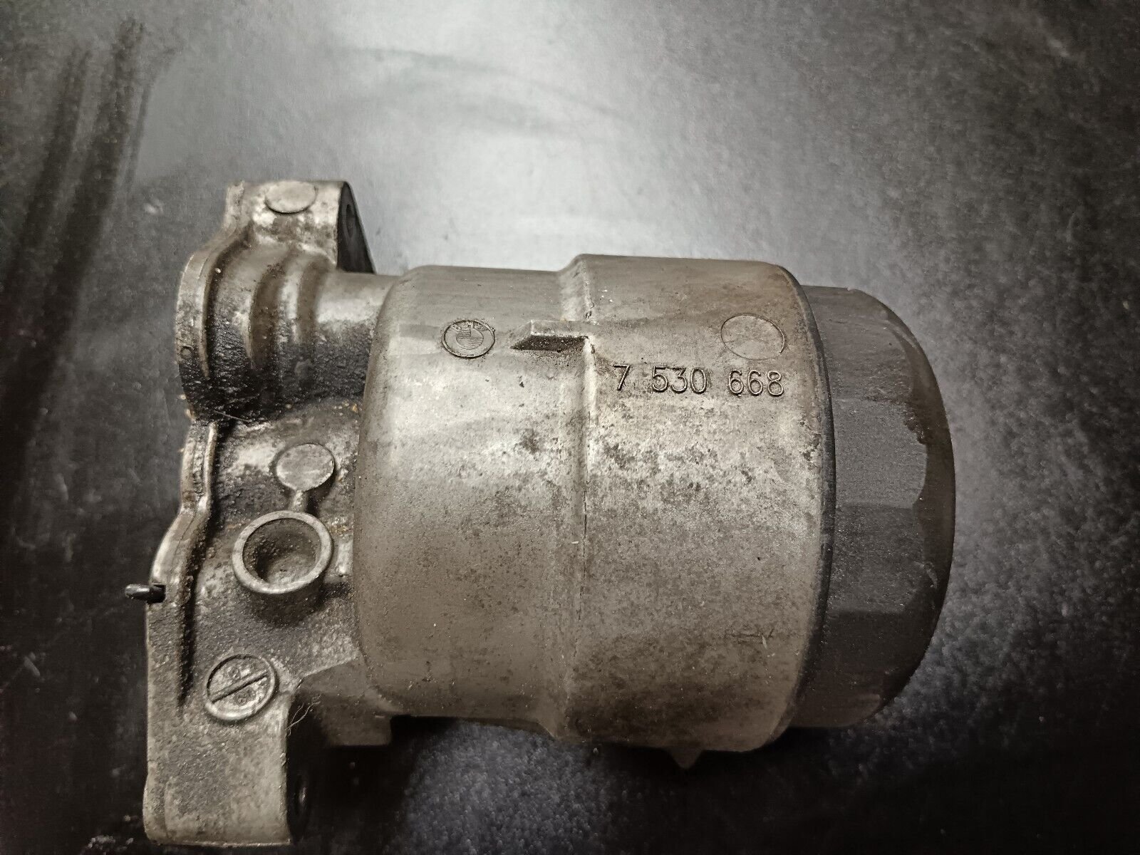 REFROIDISSEUR FILTRE A HUILE BMW 116 REFERENCE: 7530668