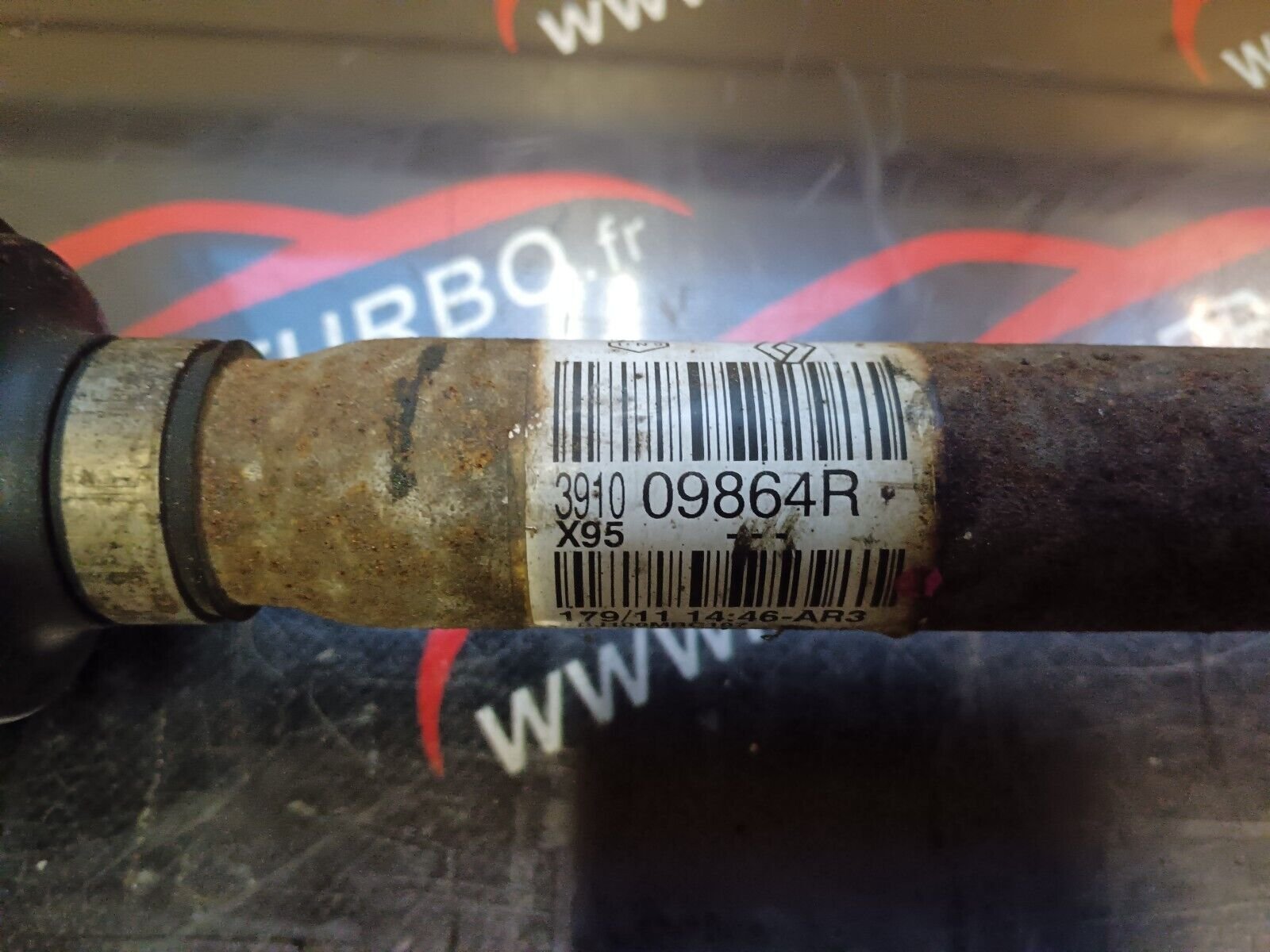 CARDAN AVANT DROIT RENAULT SCENIC 3 REFERENCE: 391009864R