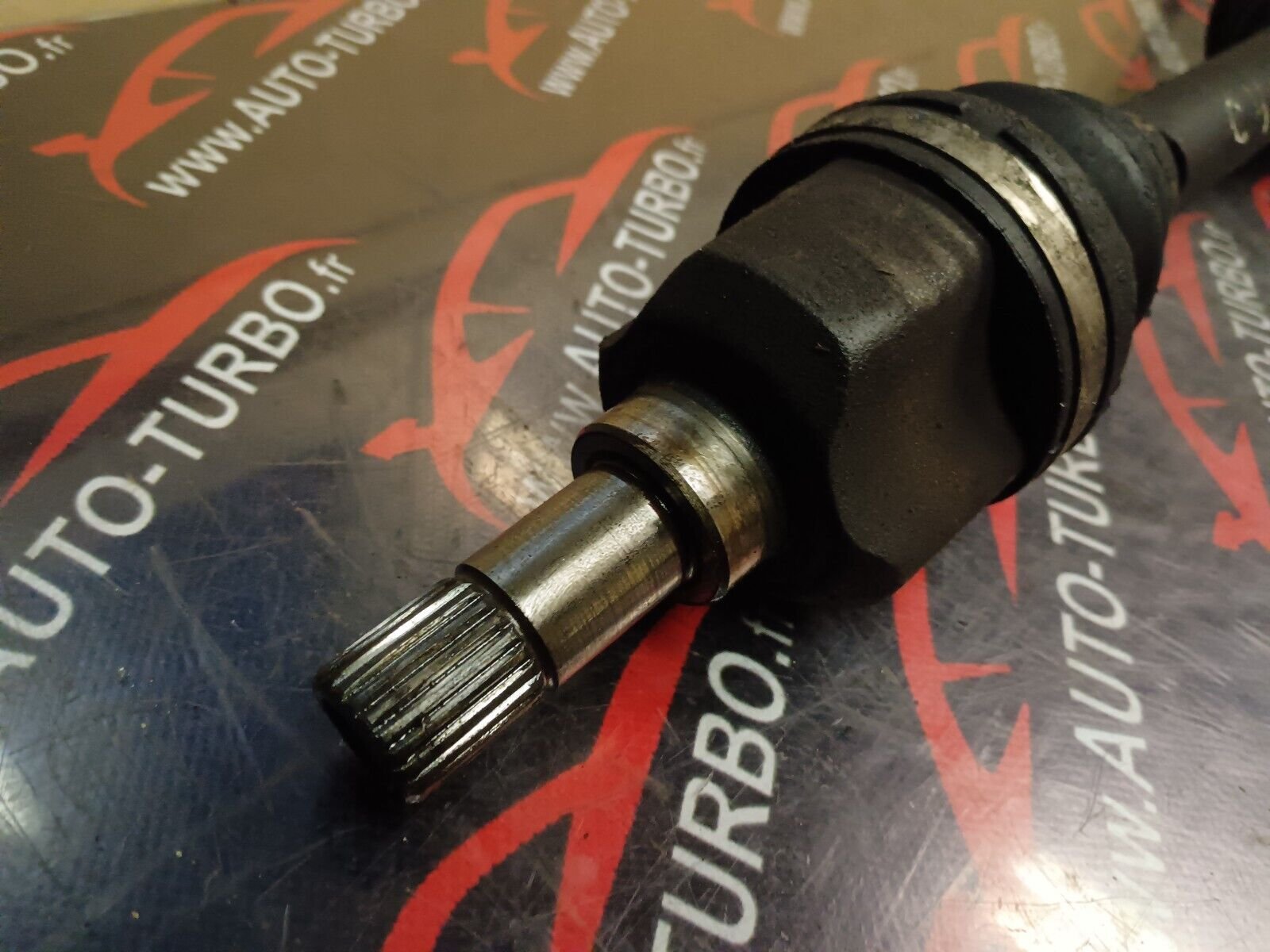 CARDAN AVANT GAUCHE CITROEN C4 REFERENCE: 68628587