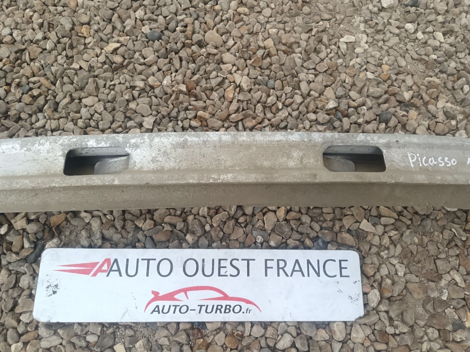 RENFORT PARE CHOC CITROEN C4 PICASSO REFERENCE: 9652943580