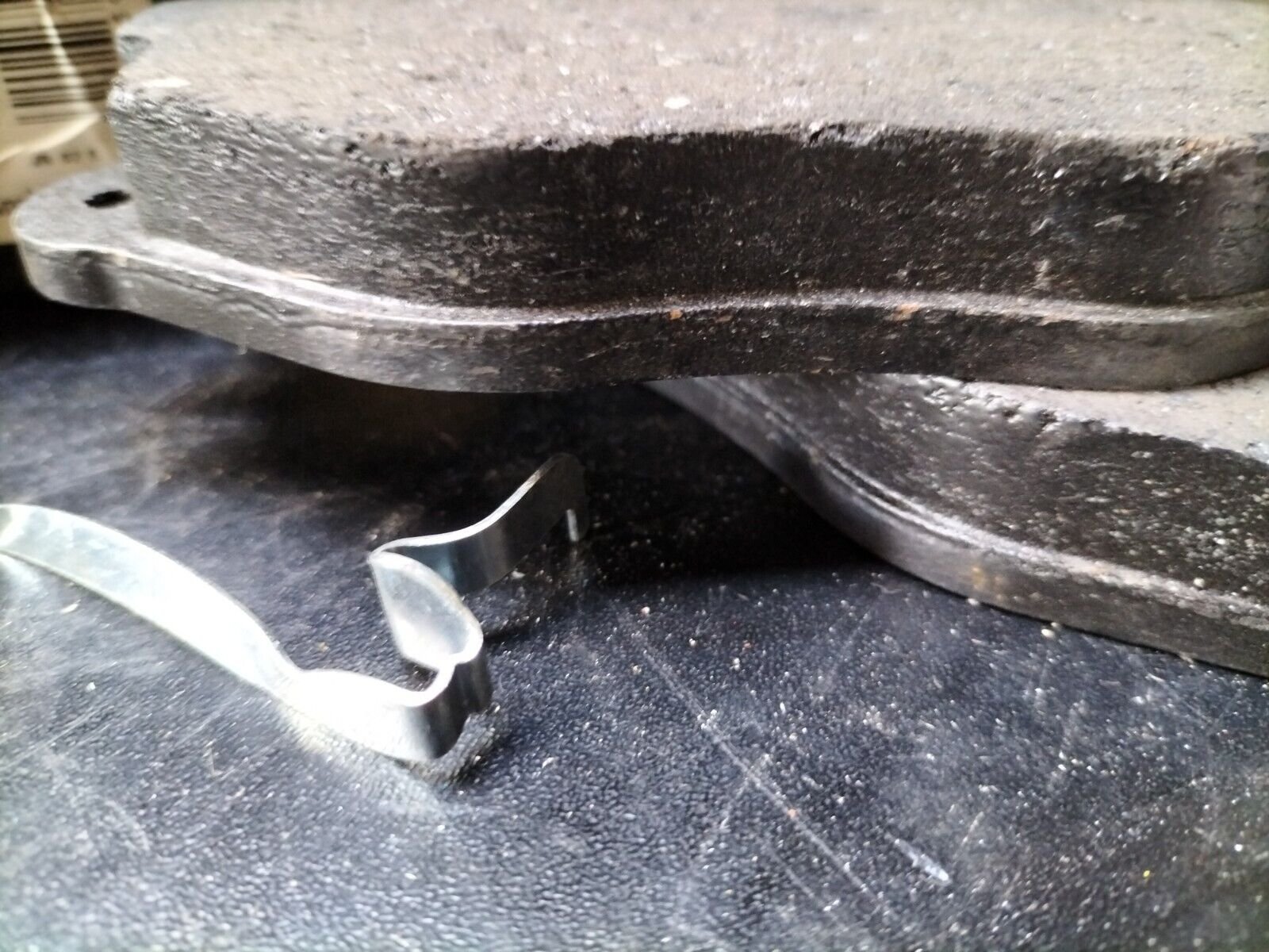 PLAQUETTES DE FREIN AVANT FORD TRANSIT DELPHI LP1418