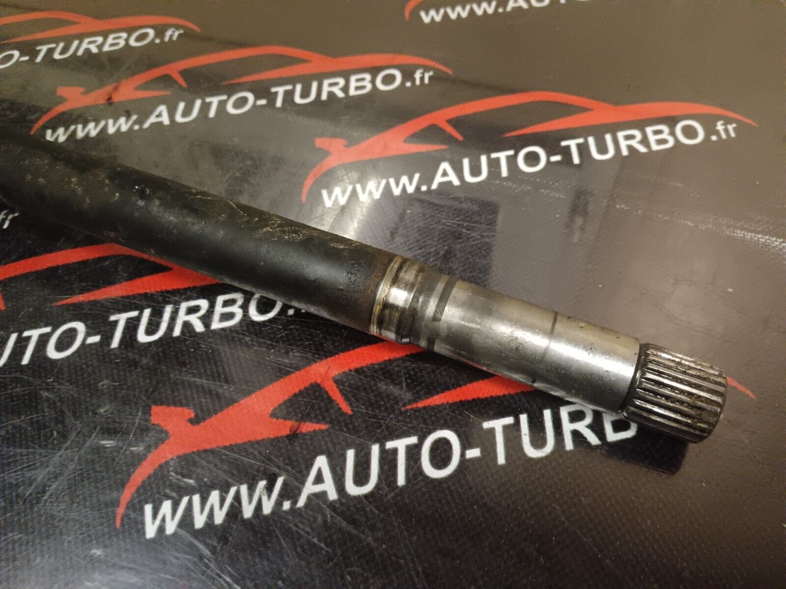 CARDAN AVANT DROIT PEUGEOT 307cc REFERENCE: 64985736