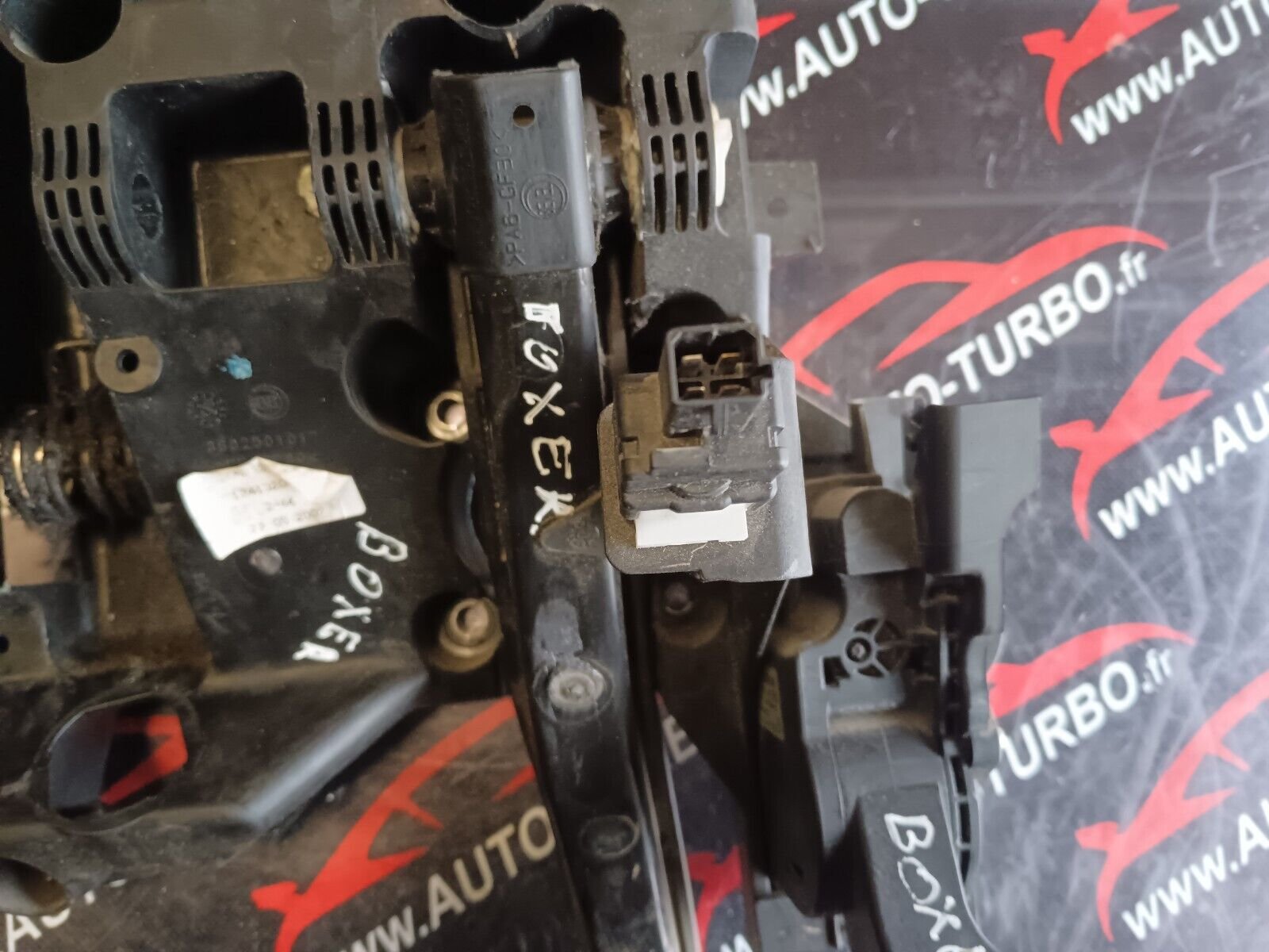 PEDALE DE FREIN EMBRAYAGE BOXER JUMPER REFERENCE: 3802501017