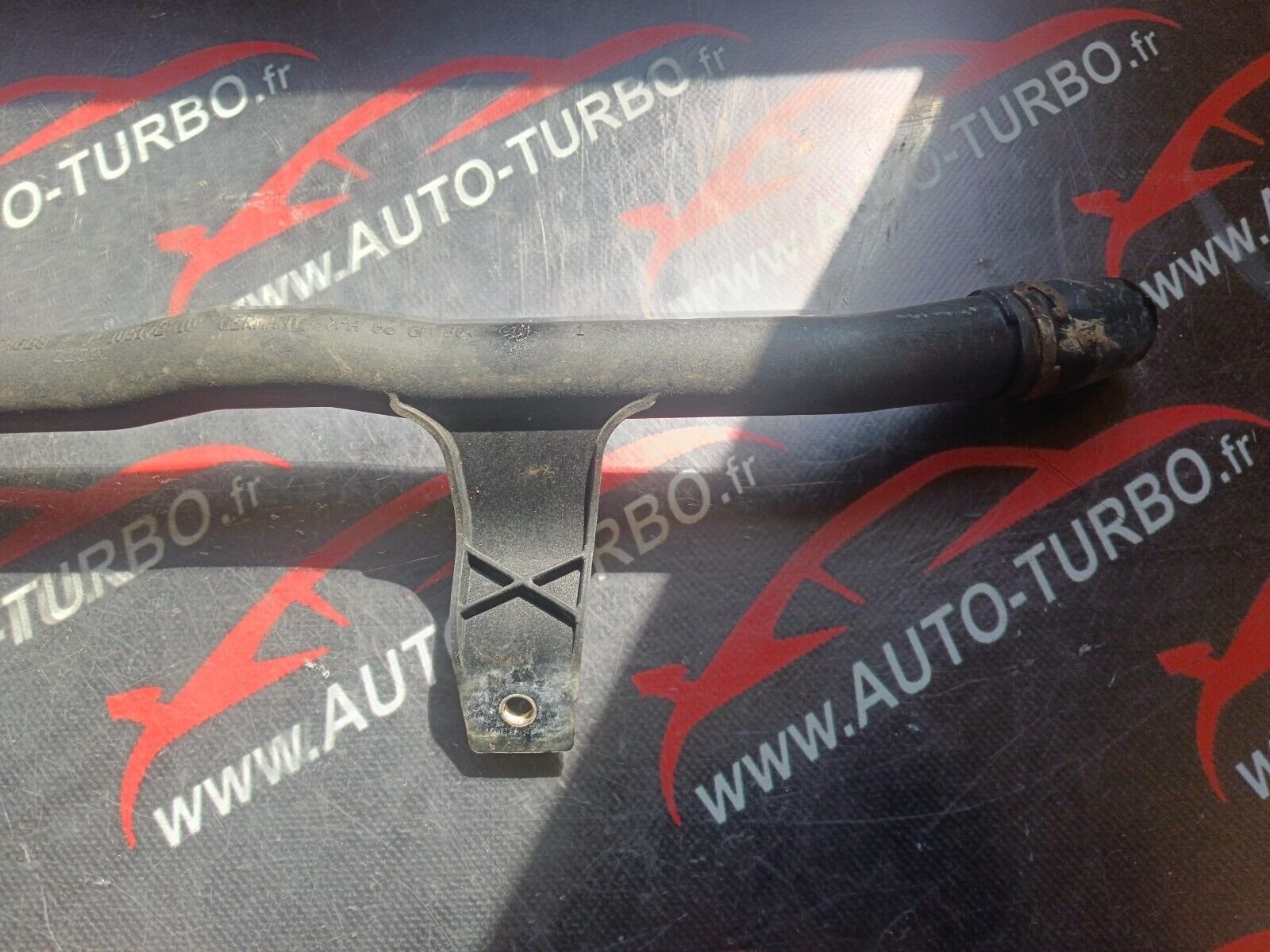 TUYAU DURIT BMW SERIE 1 E87 116i REFERENCE: 754823