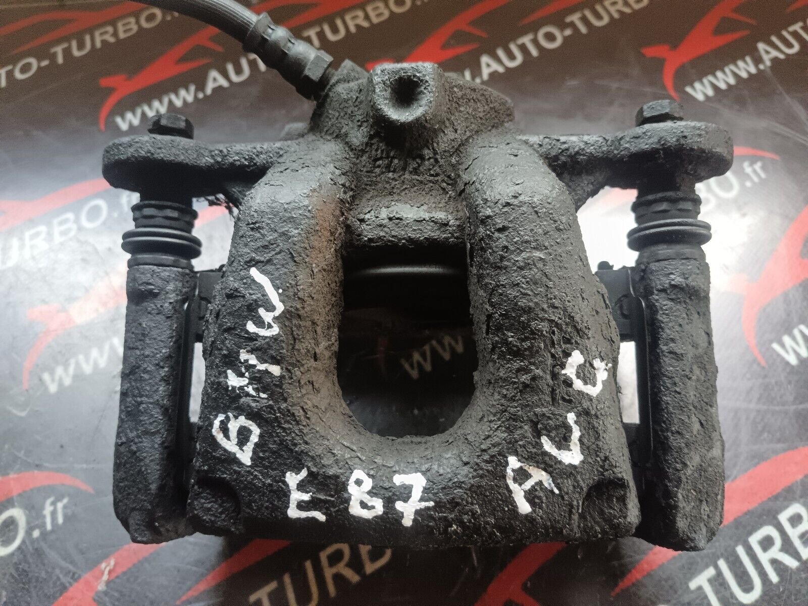 ETRIER AVANT GAUCHE BMW SERIE 1 E87