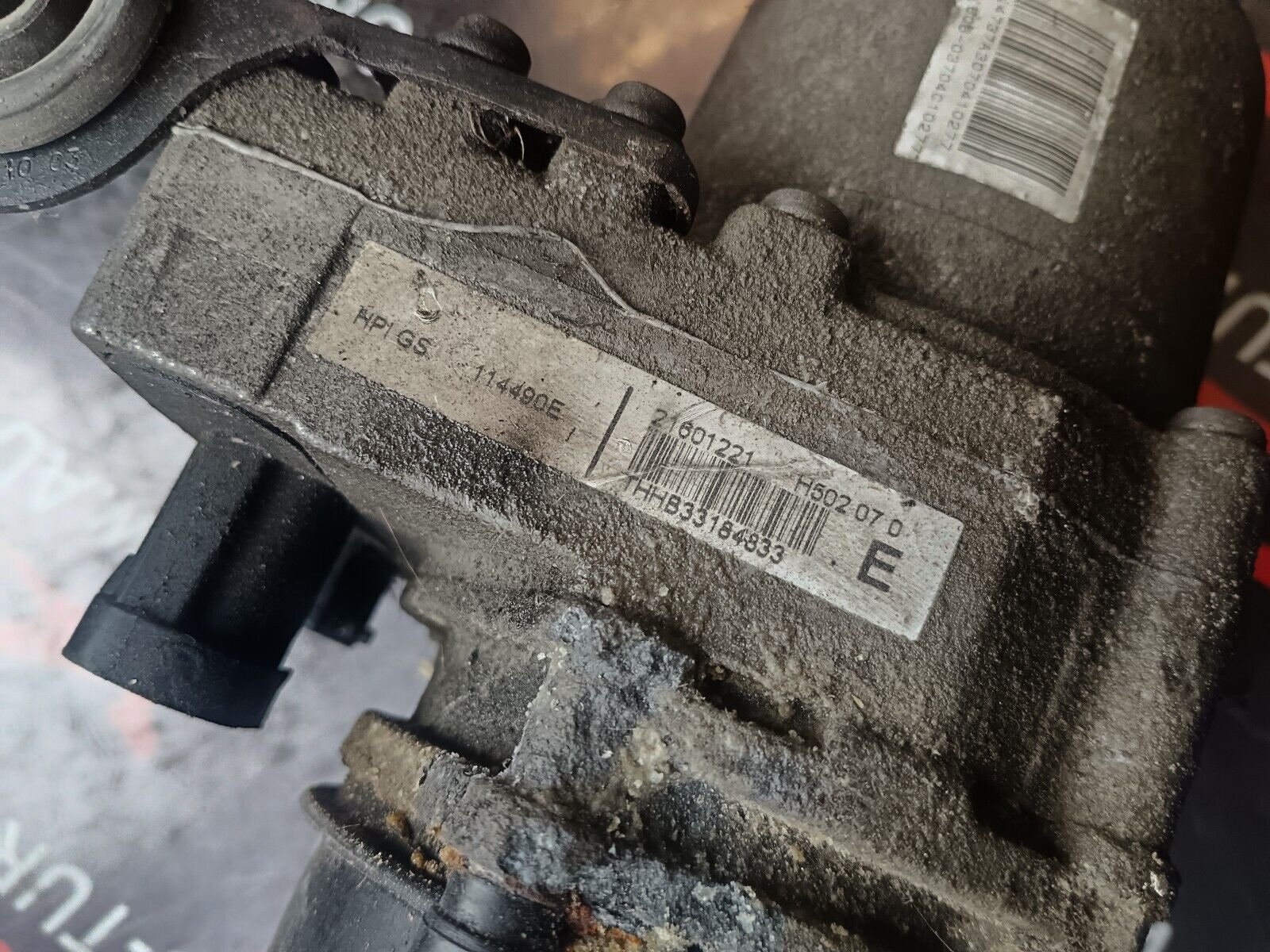 POMPE DE DIRECTION ASSISTEE PEUGEOT 307cc REFERENCE: 21601221