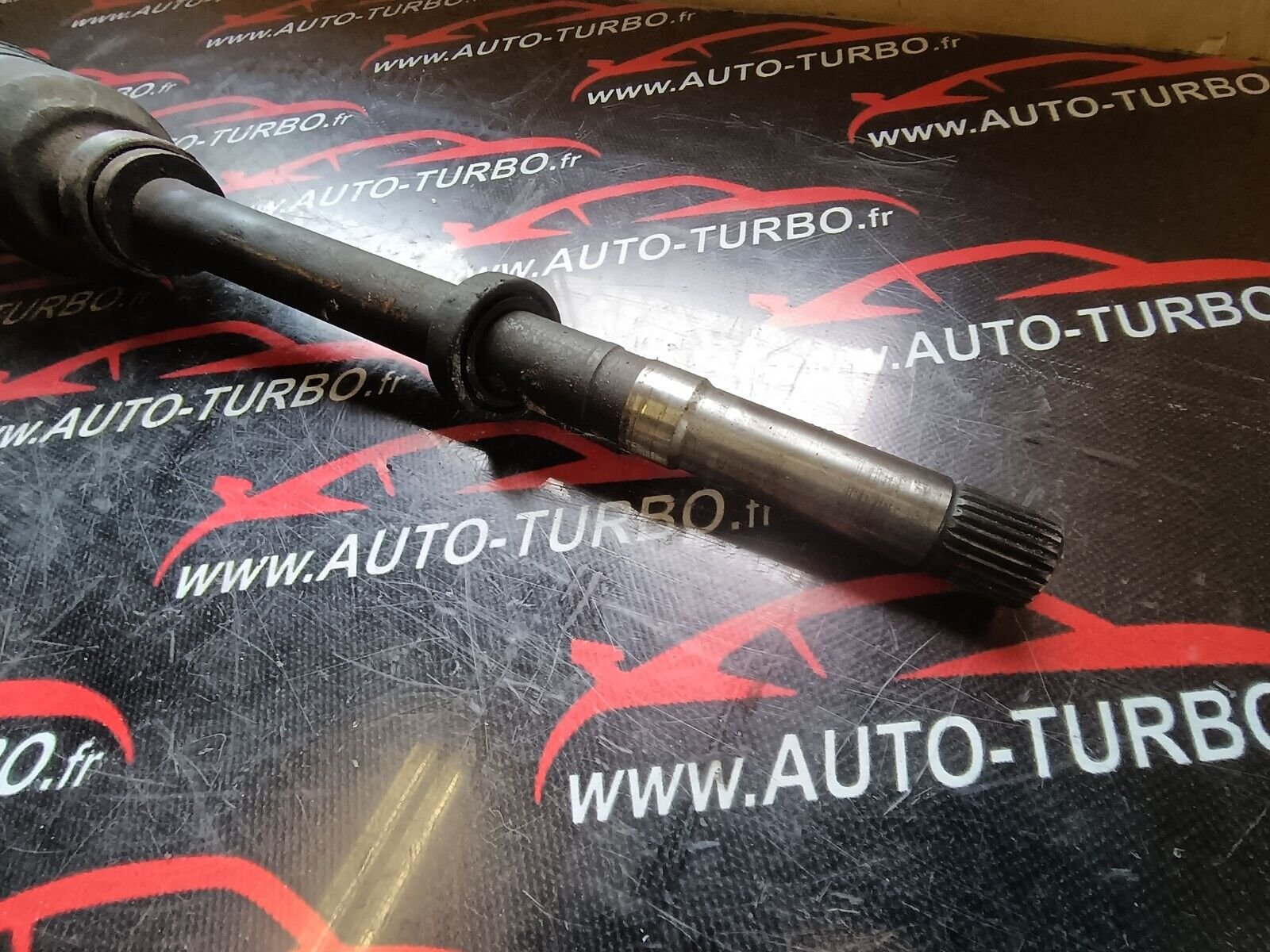 CARDAN AVANT DROIT PEUGEOT 406 2.0HDI REFERENCE: 76853861