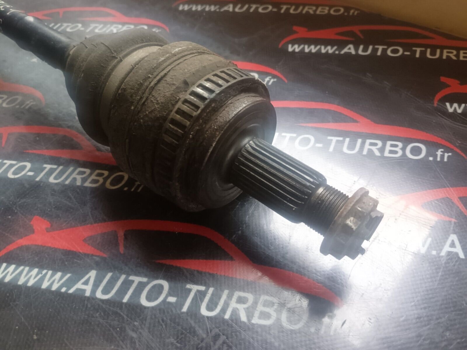 CARDAN ARRIERE GAUCHE BMW SERIE 1 120D REFERENCE: 7533445AI02