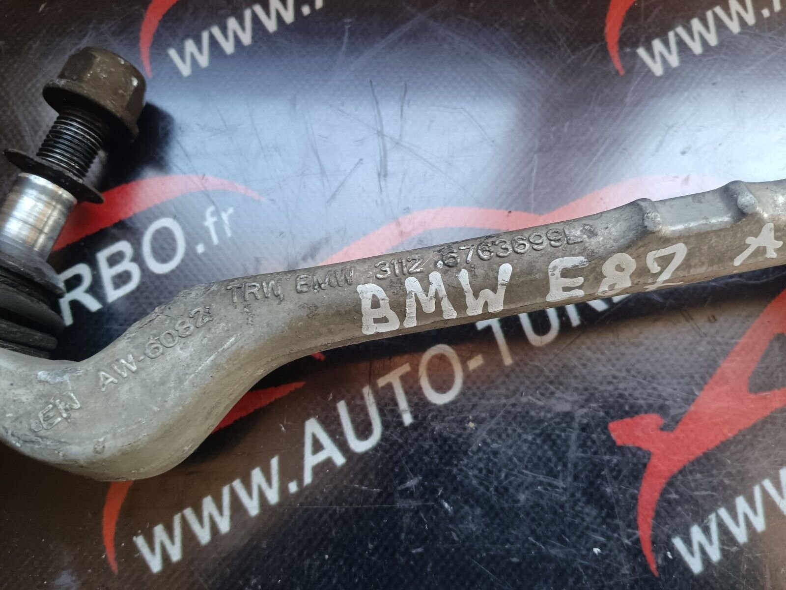 BRAS DE SUSPENSION AVANT GAUCHE BMW SERIE 1 E 87 REFERENCE: 6763699