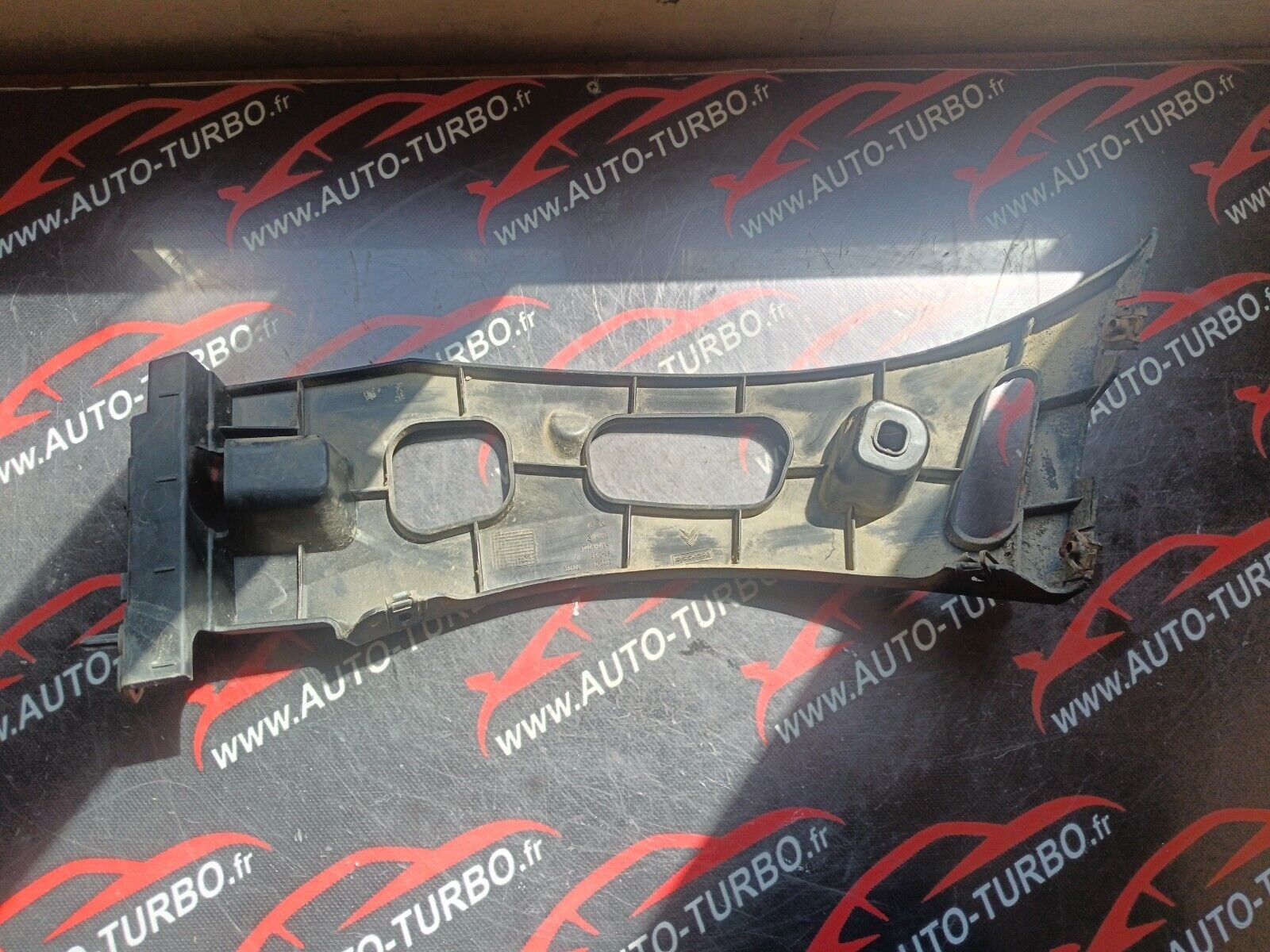 SUPPORT PARE CHOC ARRIERE DROIT CITROEN C4 PICASSO REFERENCE: 9680526180