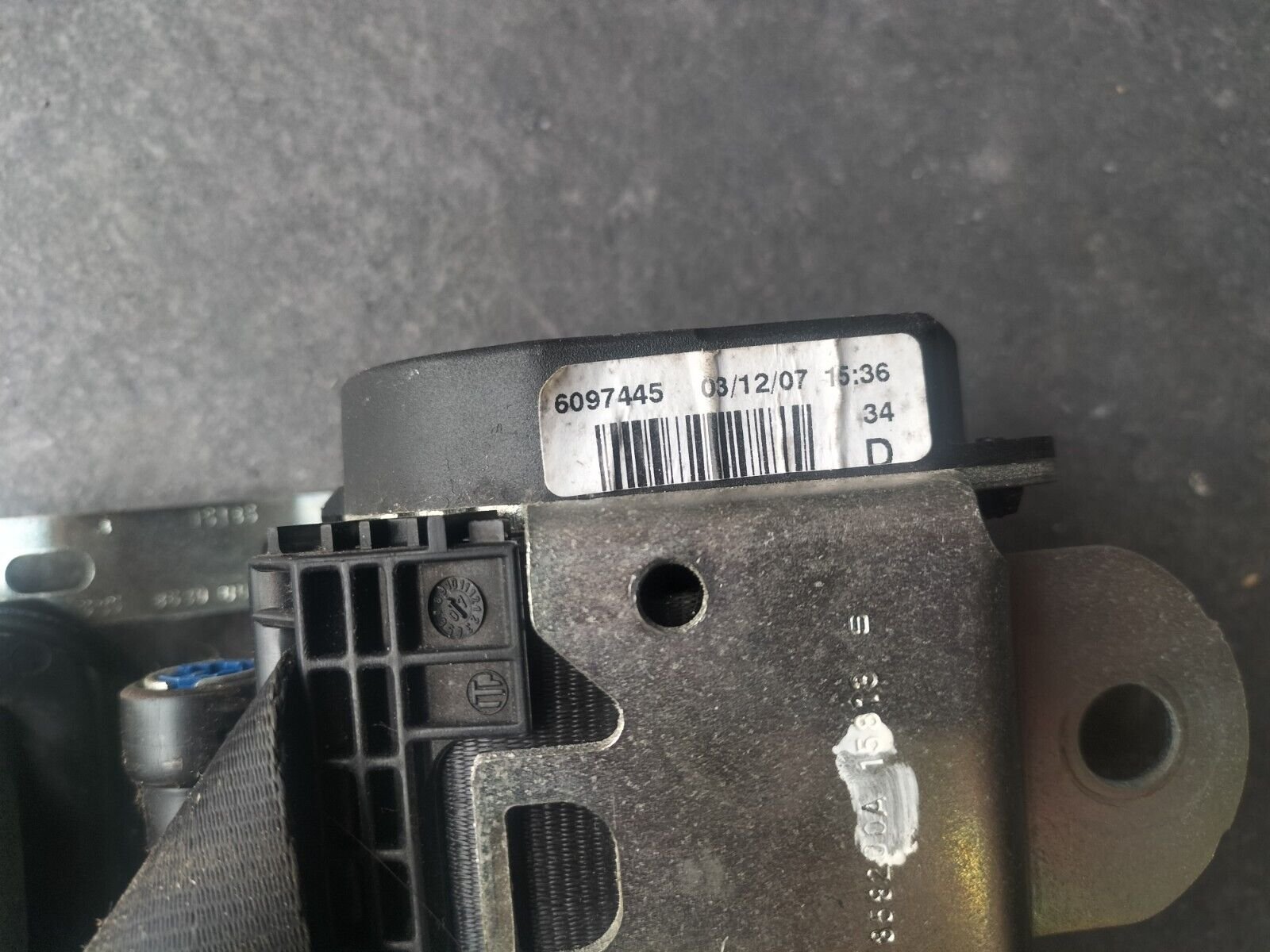 CEINTURE DE SECURITE AVANT DROIT VOLKSWAGEN POLO IV 6Q3857706L