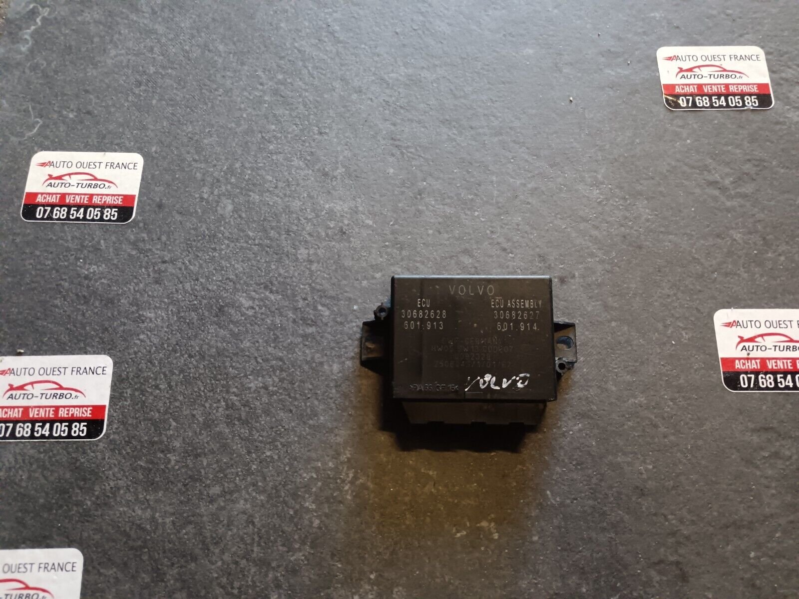 MODULE PDC AIDE AU STATIONNEMENT VOLVO XC90 REFERENCE: 30682628