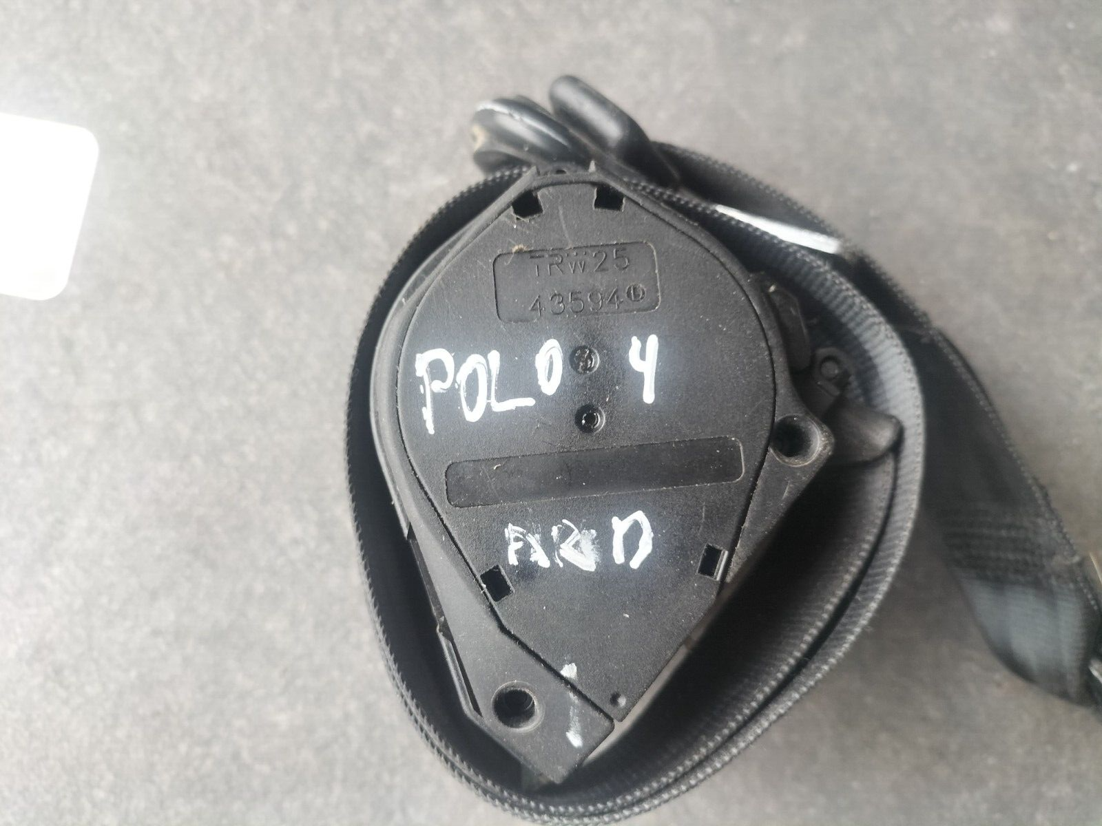 CEINTURE DE SECURITE ARRIERE DROIT VOLKSWAGEN POLO IV 6Q0857806A