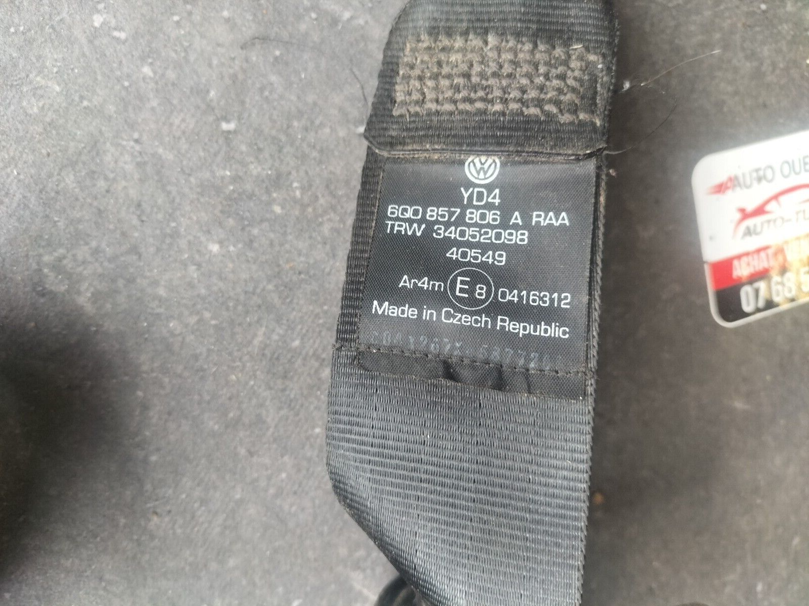 CEINTURE DE SECURITE ARRIERE DROIT VOLKSWAGEN POLO IV 6Q0857806A