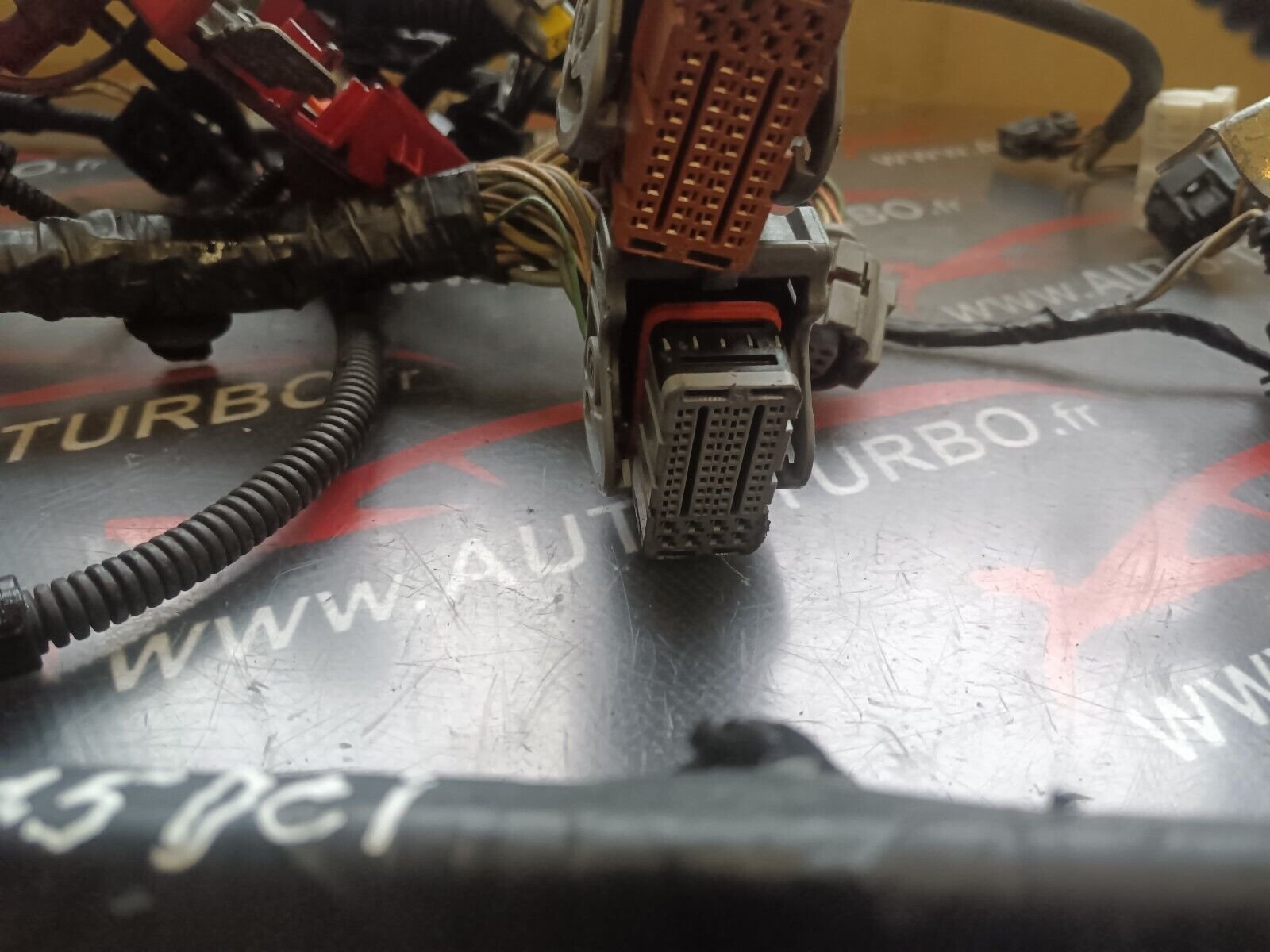 FAISCEAUMOTEUR RENAULT SCENIC 2 1.5DCI  REFERENCE: 8200553456