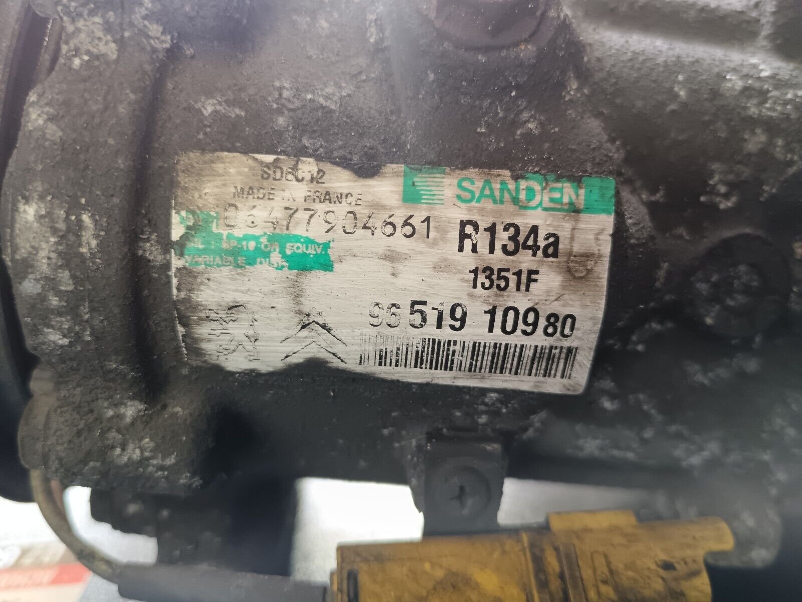 COMPRESSEUR DE CLIMATISATION PSA  1.6HDI REFERENCE: 9651910980