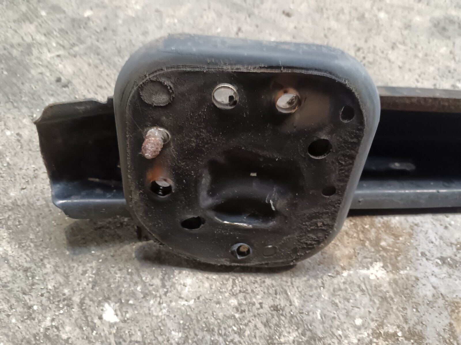 RENFORT PARE CHOC ARRIERE (TRAVERS) PEUGEOT 307CC REFERENCE: 807800