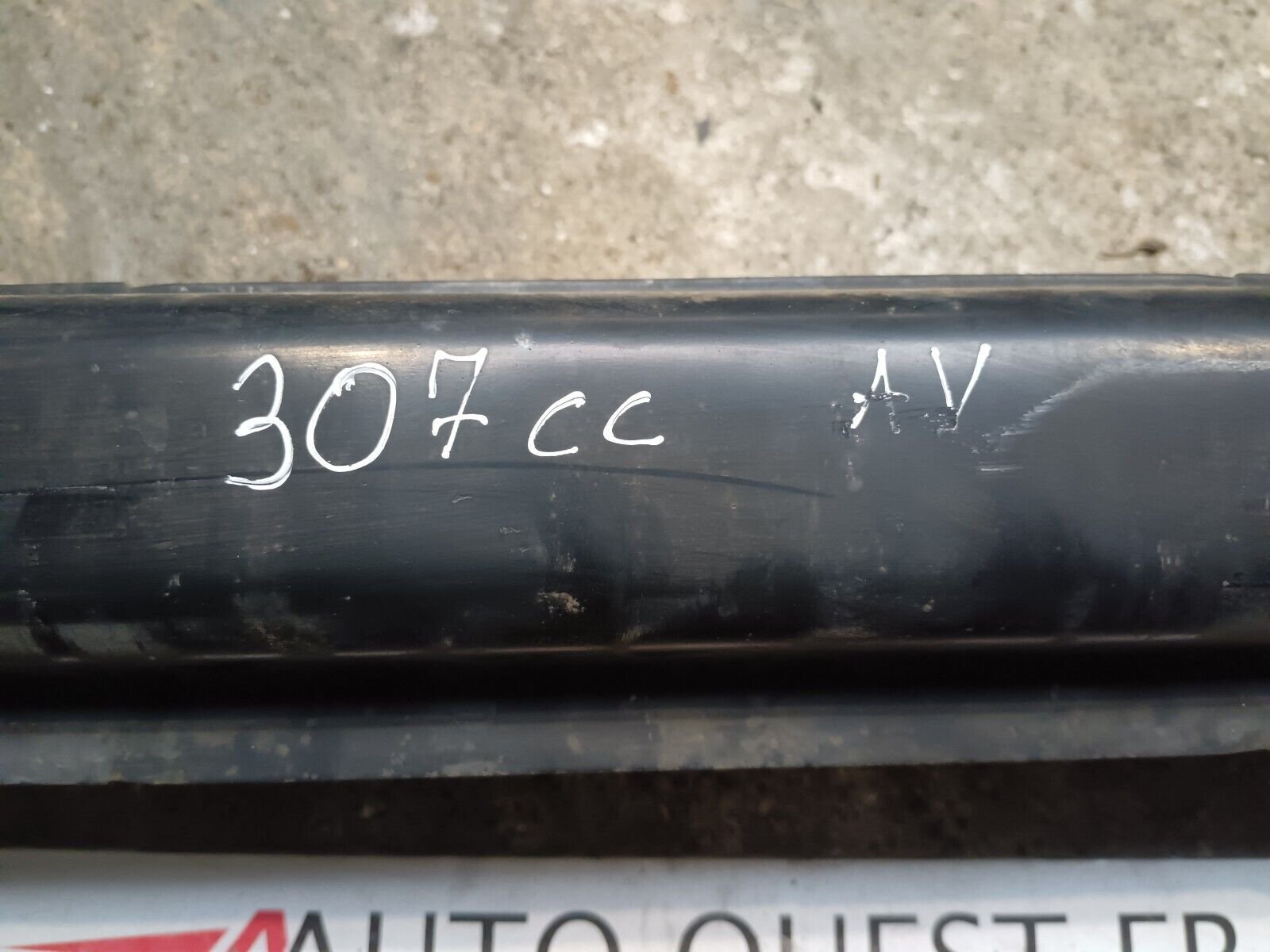 RENFORT PARE CHOC AVANT (TRAVERS) PEUGEOT 307CC REFERENCE: 781721