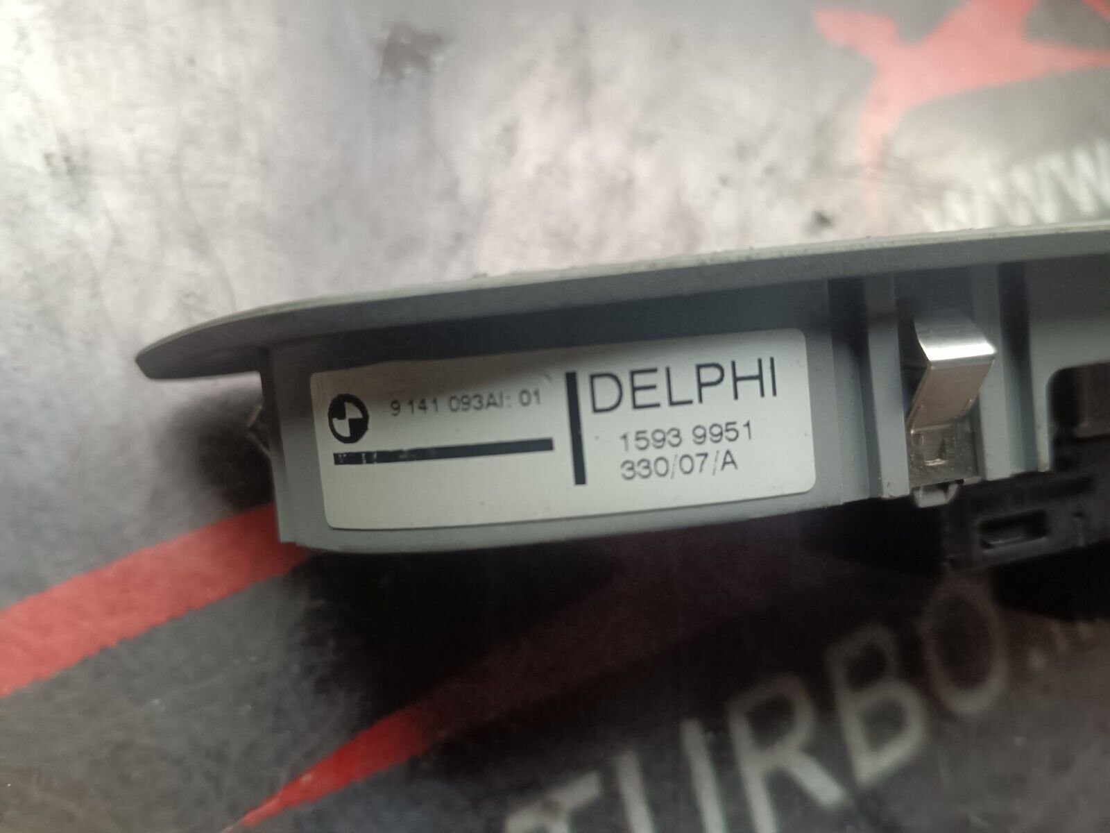 COMMENDE LEVE VITRE AVANT DROIT BMW SERIE 1