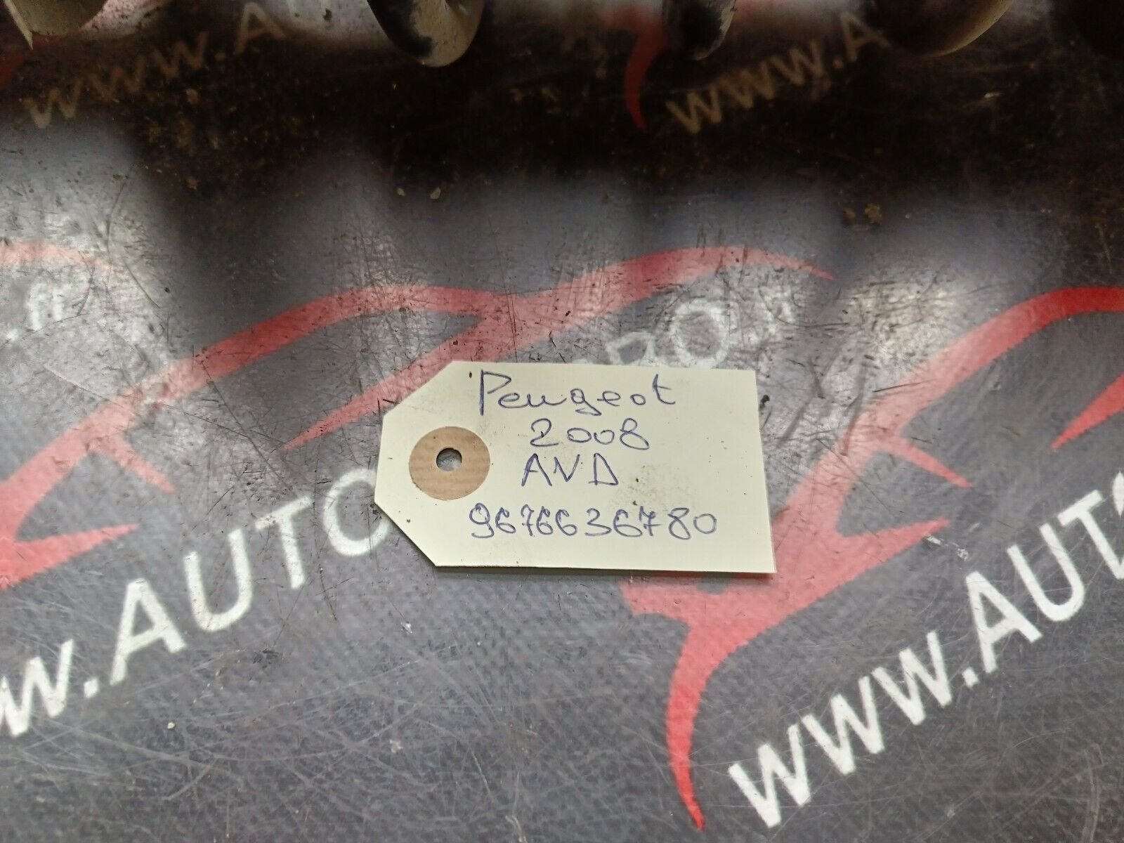 AMORTISSEUR AVANT DROIT PEUGEOT 2008 1.6HDI 110CH REFERENCE: 9676636780