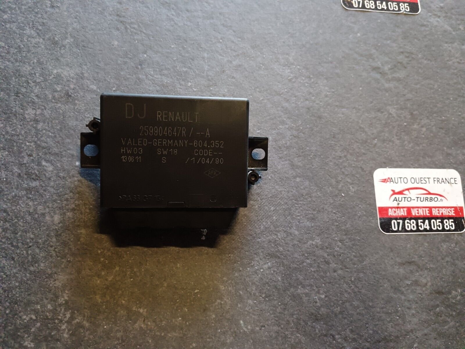 CALCULATEUR RADAR RECUL RENAULT SCENIC 3 REFERENCE: 259904647R