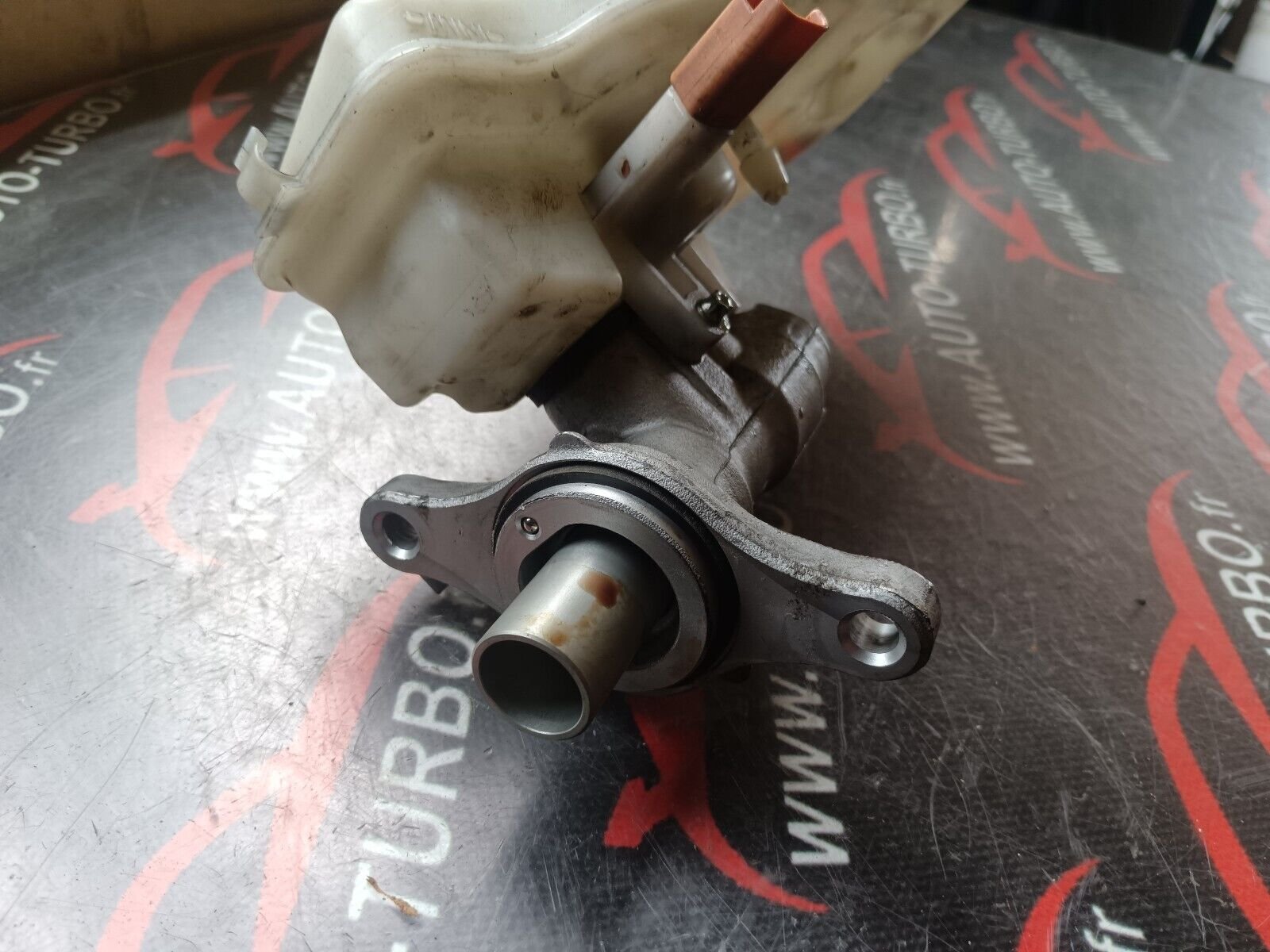 POMPE DE FREINAGE PEUGEOT 2008 1.6HDI 110CH REFERENCE: 32069745