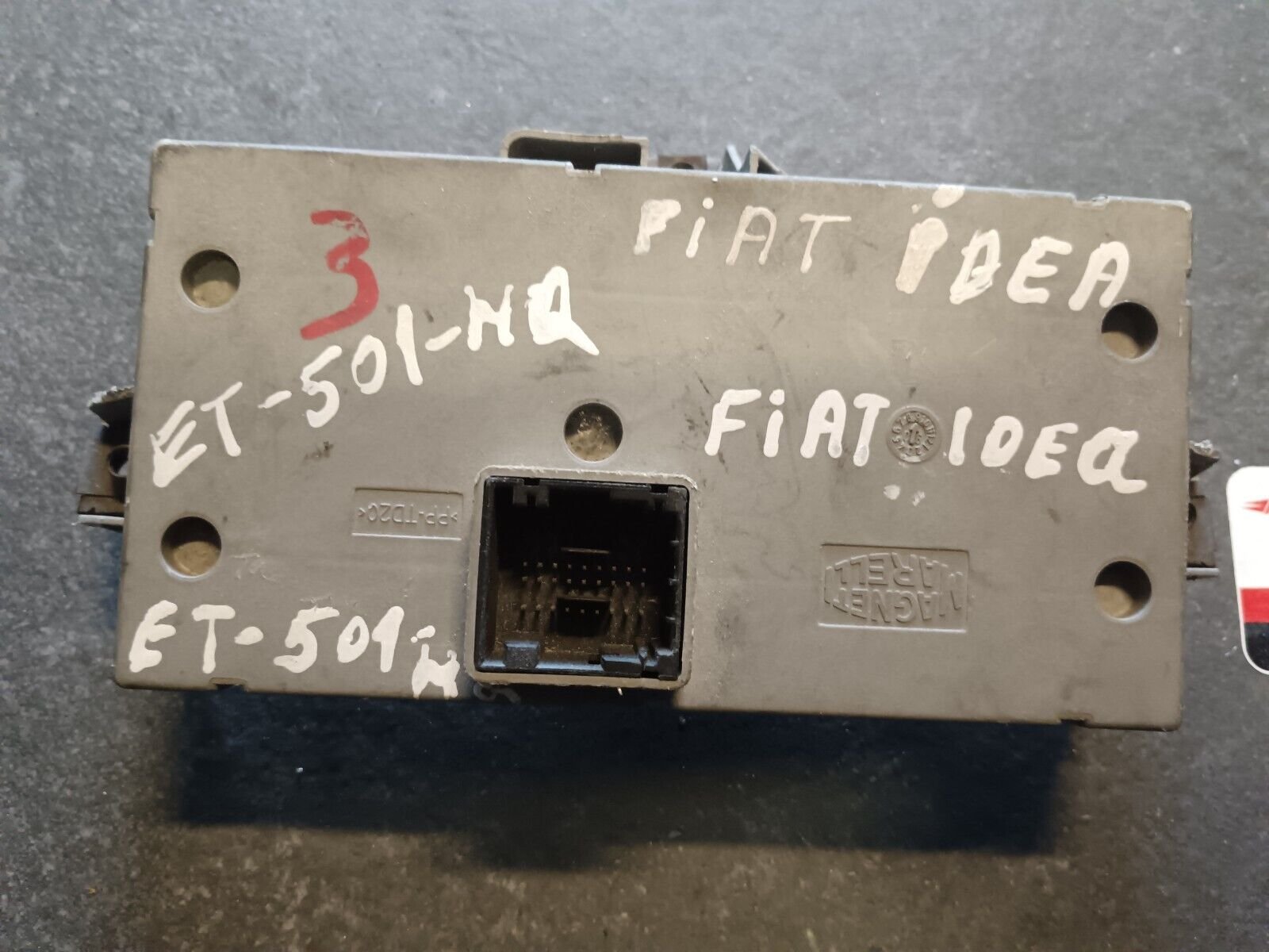 CALCULATEUR ECU FIAT IDEA REFERENCE: 501869910010