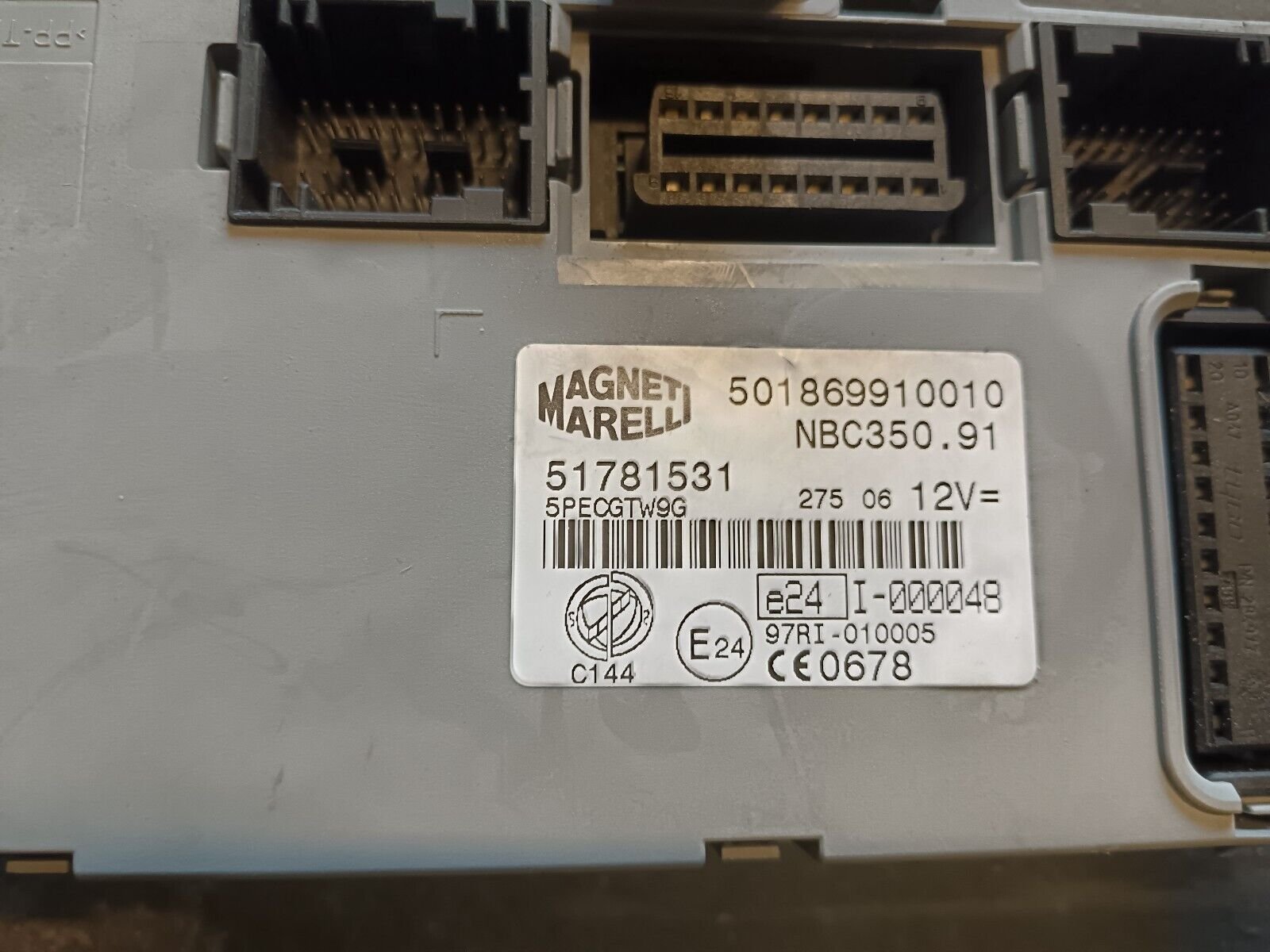 CALCULATEUR ECU FIAT IDEA REFERENCE: 501869910010