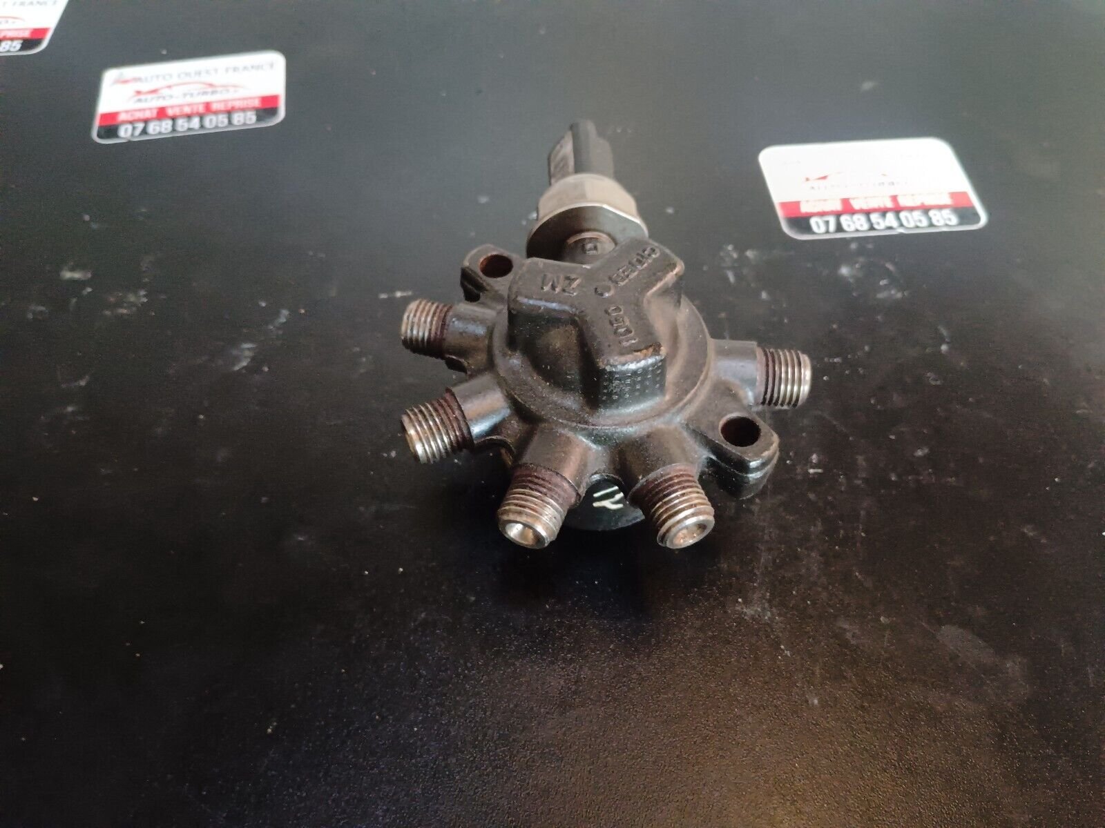 RAMPE INJECTION RENAULT 2.2DCI REFERENCE 8200057345