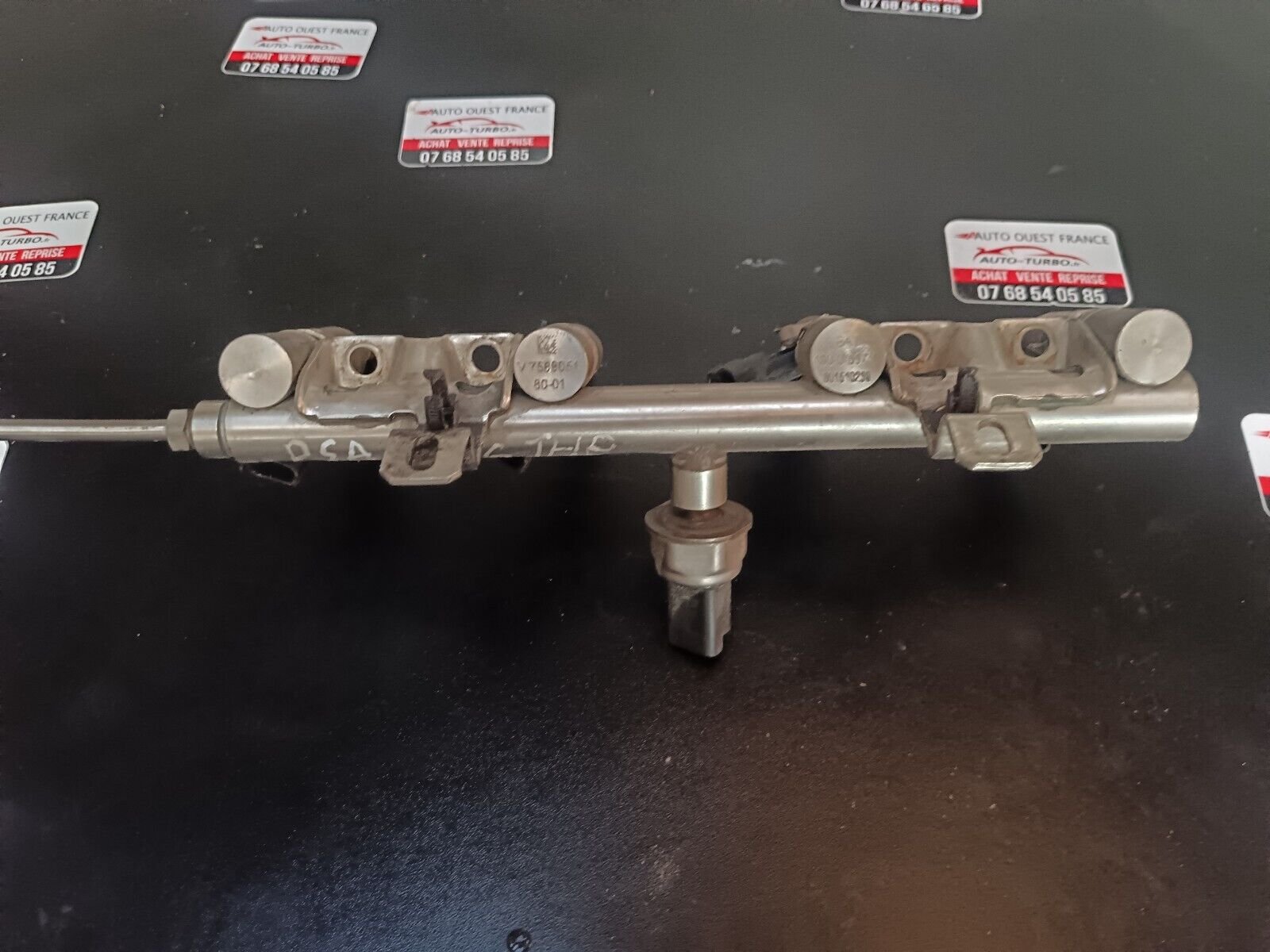 RAMPE INJECTION PSA 1.2THP REFERENCE: 9802438180