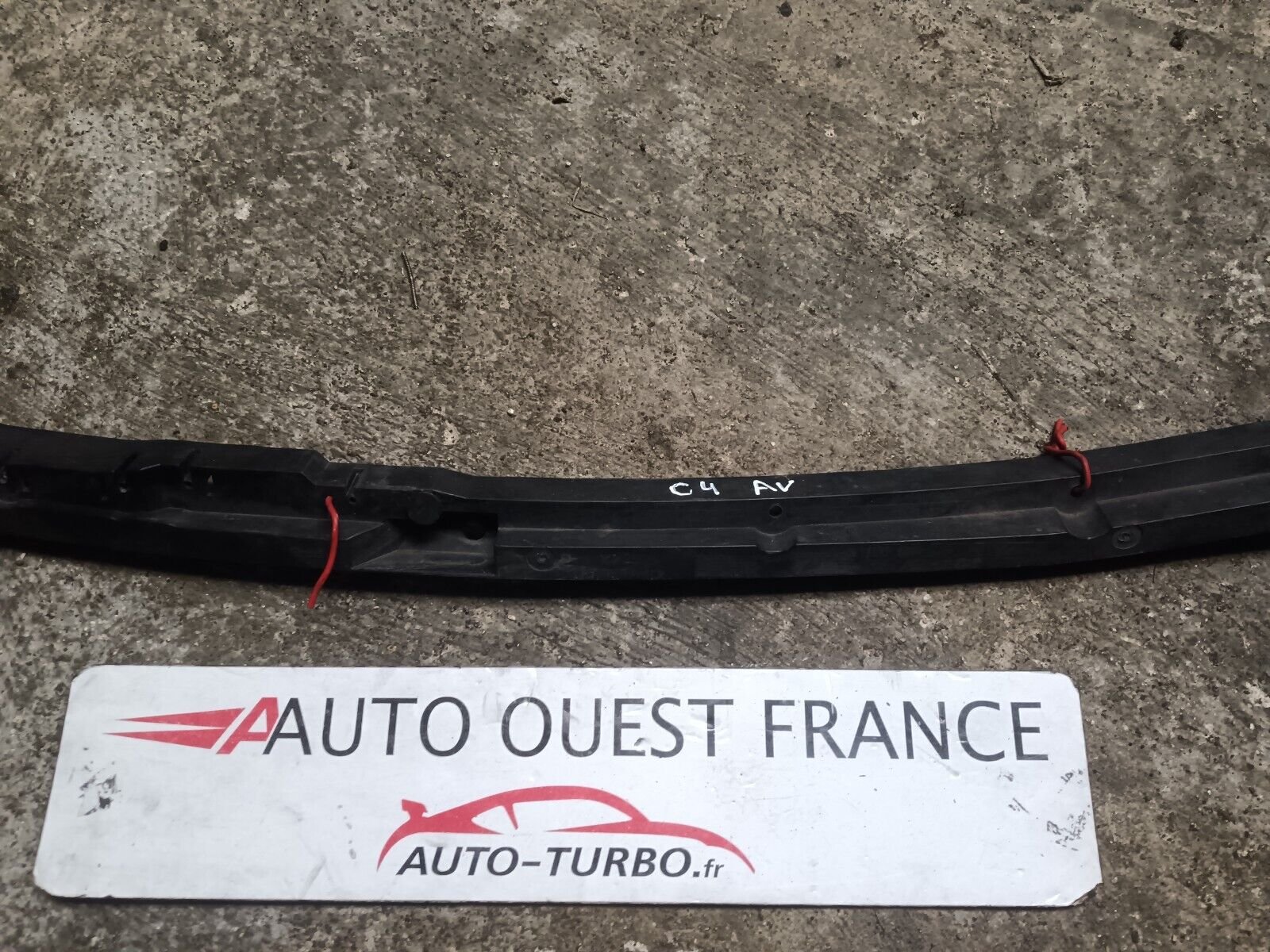 TABLIER BARE DE PARE-BRISE CITROEN C4 REFERENCE: 9658376180
