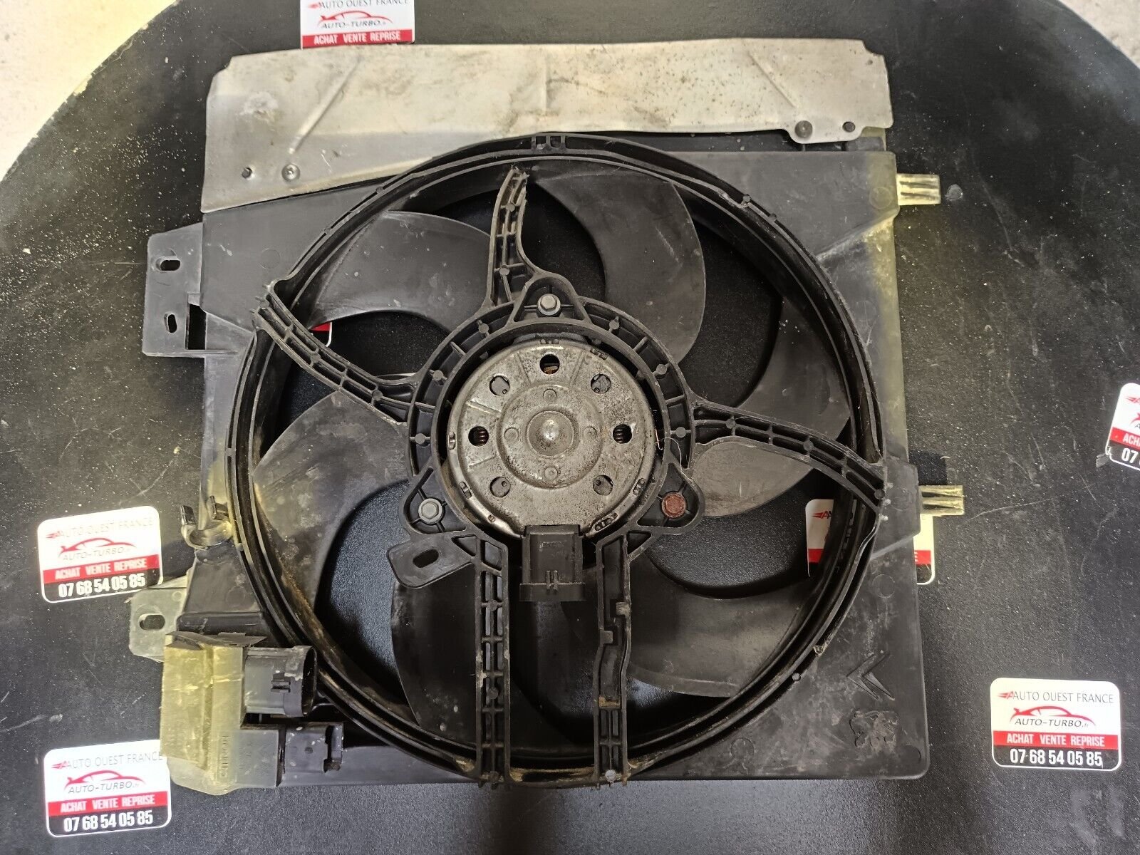 VENTILATEUR MOTEUR PSA 1.4HDI 70CH REFERENCE: 965380408001