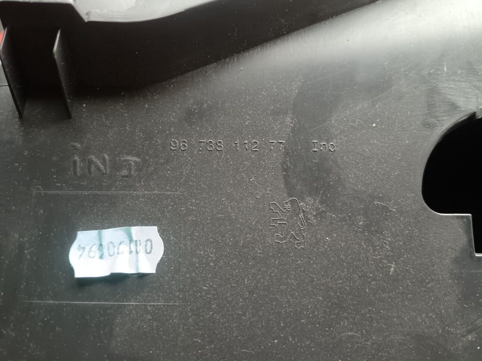 BOIT A GANTS PEUGEOT 2008 1.6HDI 110CH REFERENCE: 9673811277