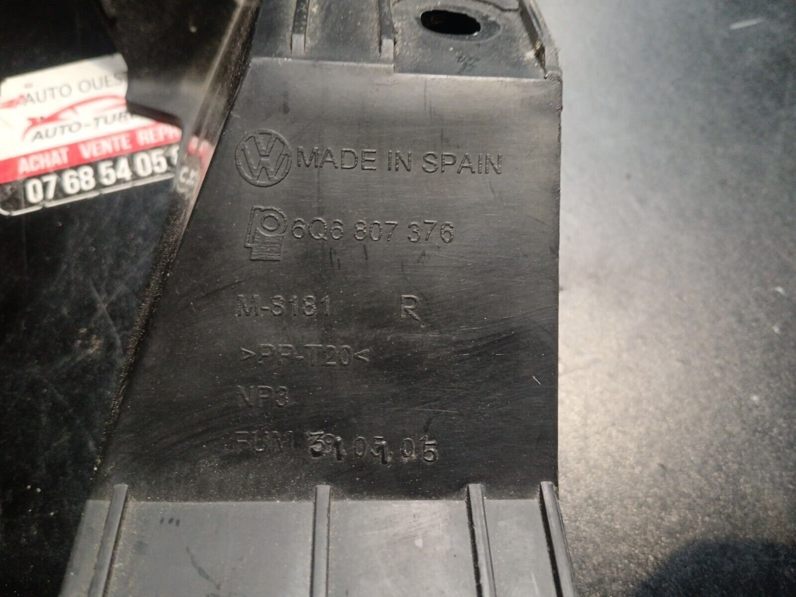 SUPPORT PAR CHOC ARRIERE DROIT VOLKSWAGEN POLO IV REFERENCE: 6Q6807376