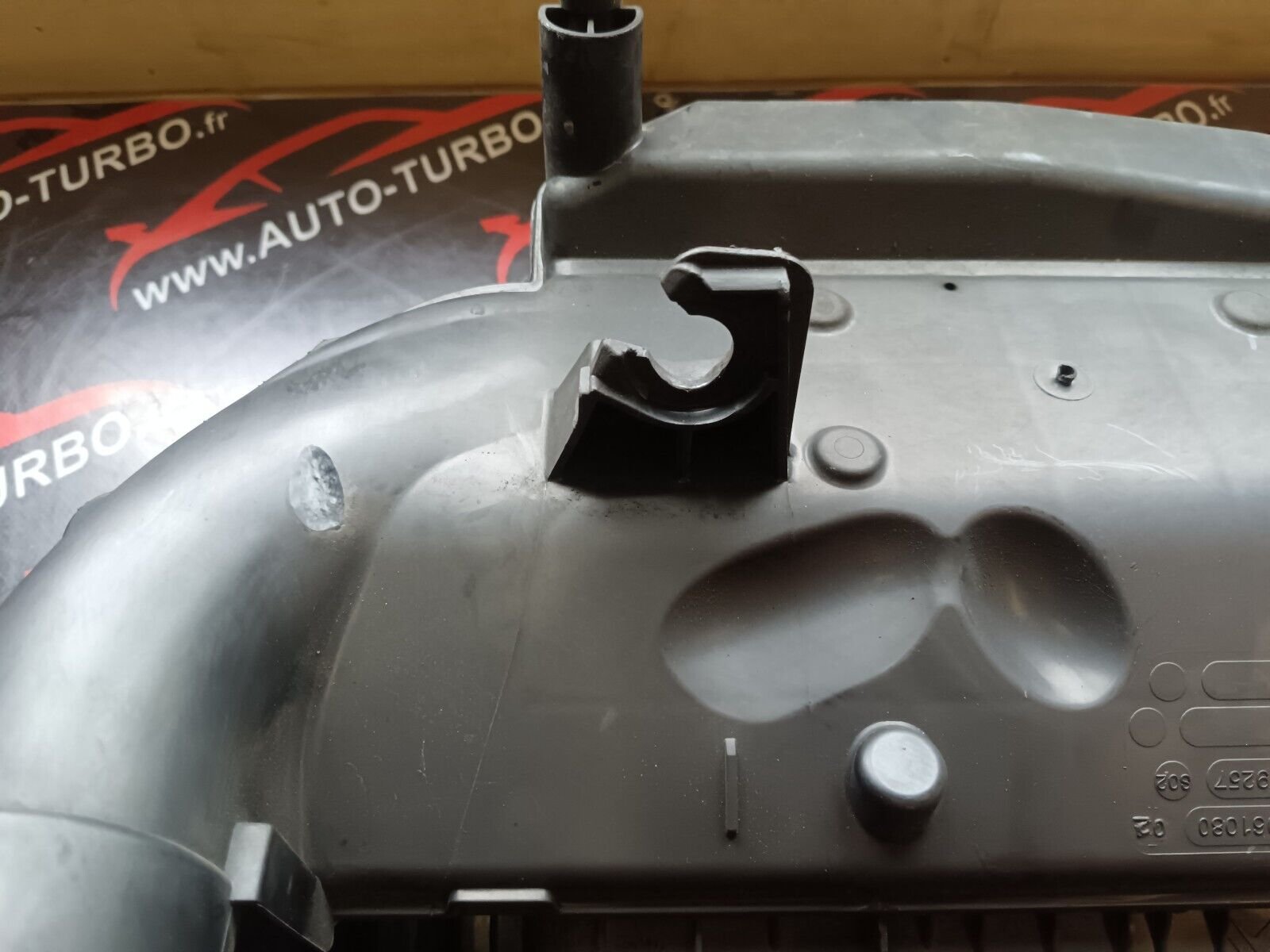 BOITIER FILTRE A AIR PEUGEOT 2008 1.6HDI 110CH REFERENCE: 9673061080