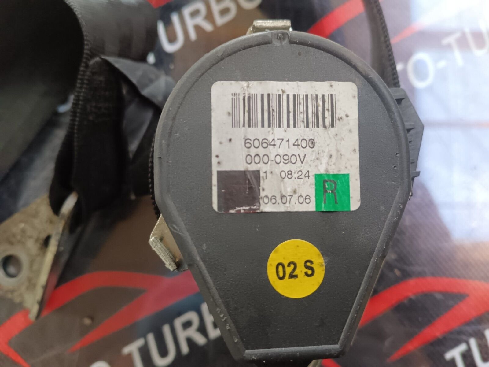 CEINTURE DE SECURITE ARRIERE DROIT VOLKSWAGEN GOLF V REFERENCE: 606471400