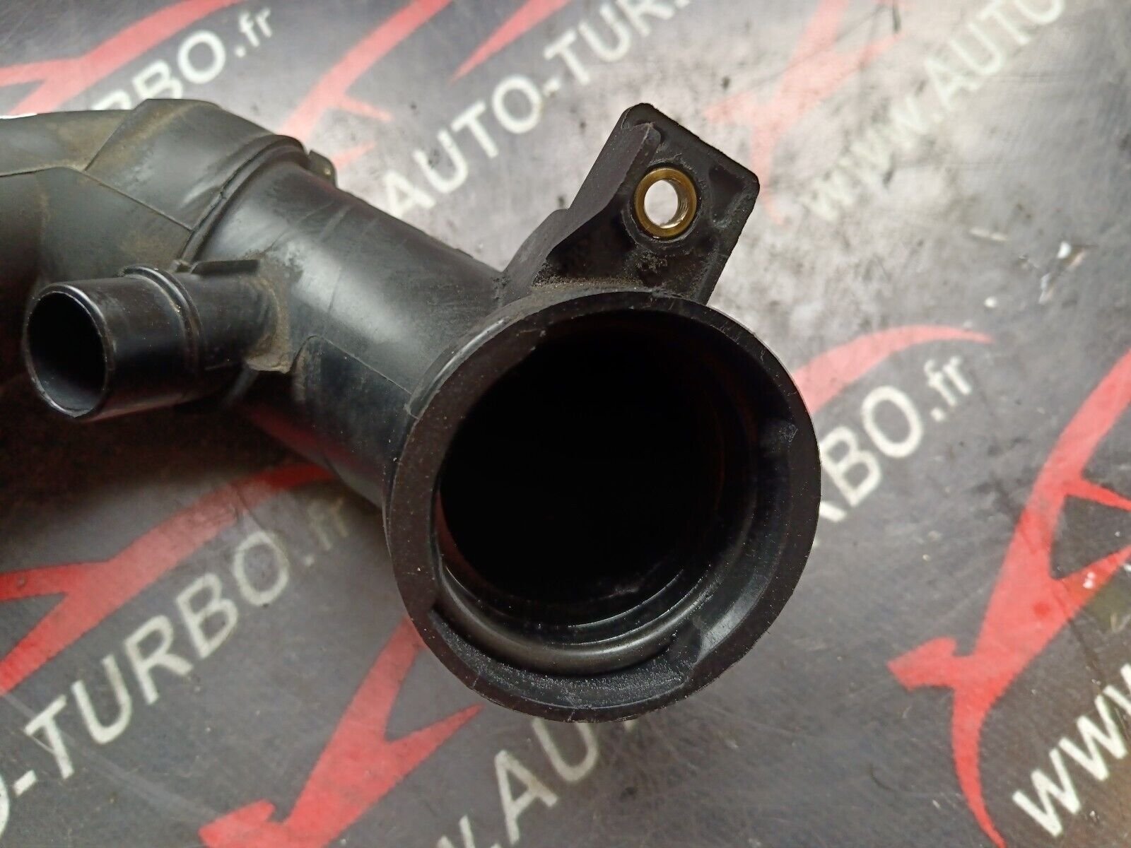 TUBE DURIT TUYAU PEUGEOT 2008 1.6eHDI 96CH REFERENCE: 9684362180