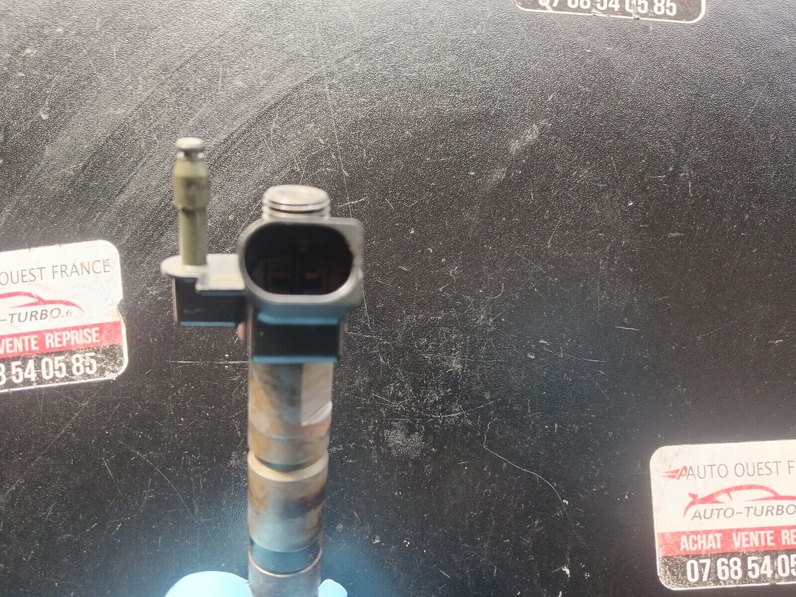 INJECTEUR BMW 120D, 320D REFERENCE: 7797877-05