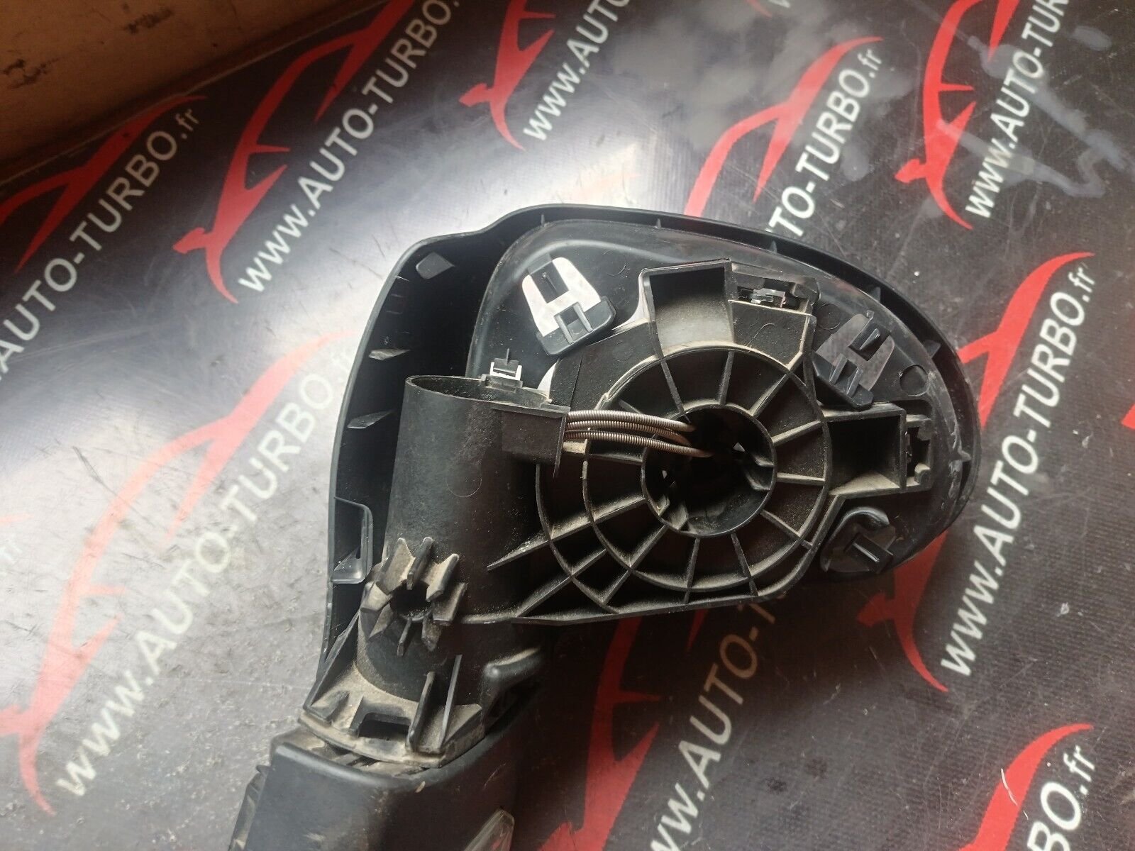 RETROVISEUR GAUCHE PEUGEOT 207 REFERENCE: 96806498XT