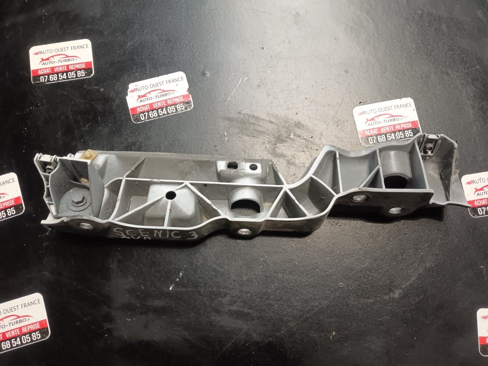 SUPPORT PARE CHOC AVANT DROIT RENAULT SCENIC 3 REFERENCE: 631220010