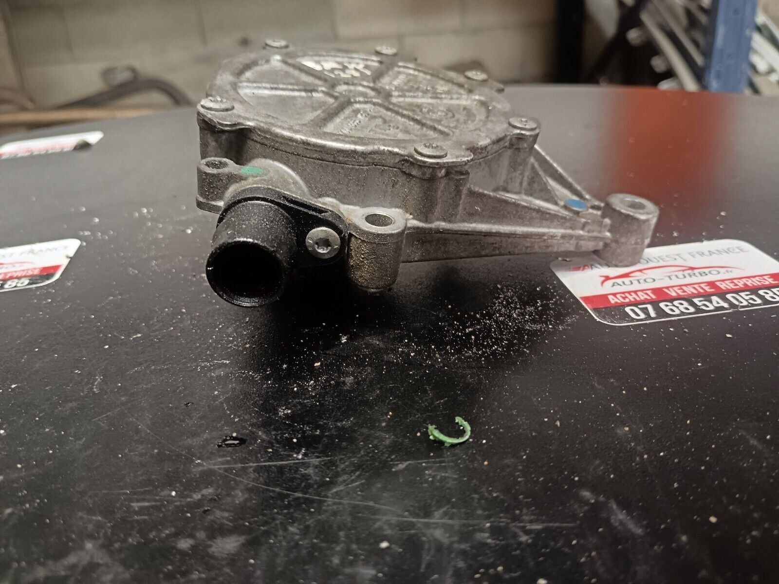 POMPE A VIDE FREINAGE BMW 328i REFERENCE: 0710336189