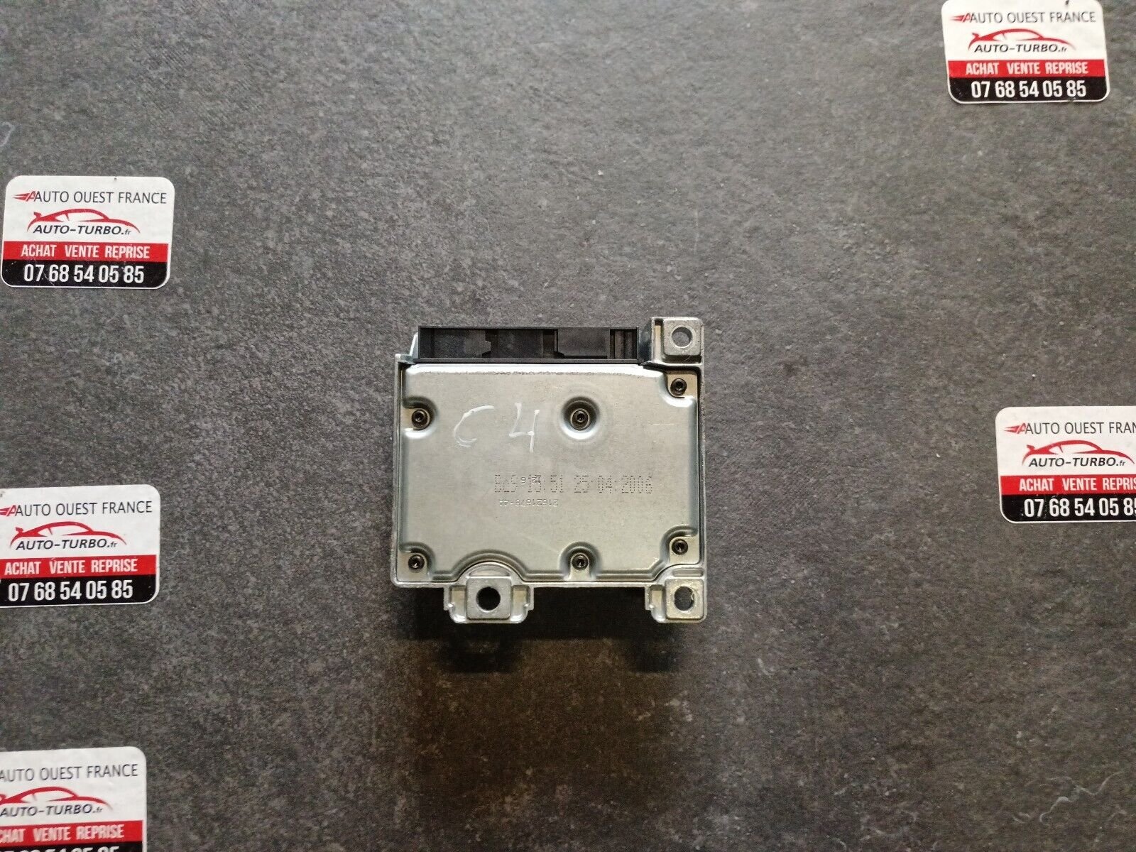 BOITIER CALCULATEUR AIRBAG PSA CITROEN C4 REFERENCE: 9662643980