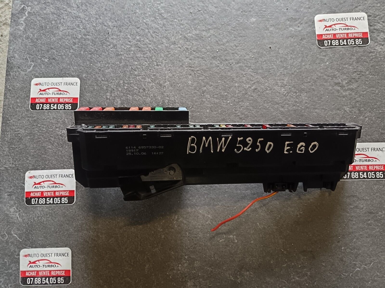 BOITIER FUSIBLES BMW 525D E60 REFERENCE: 695733002
