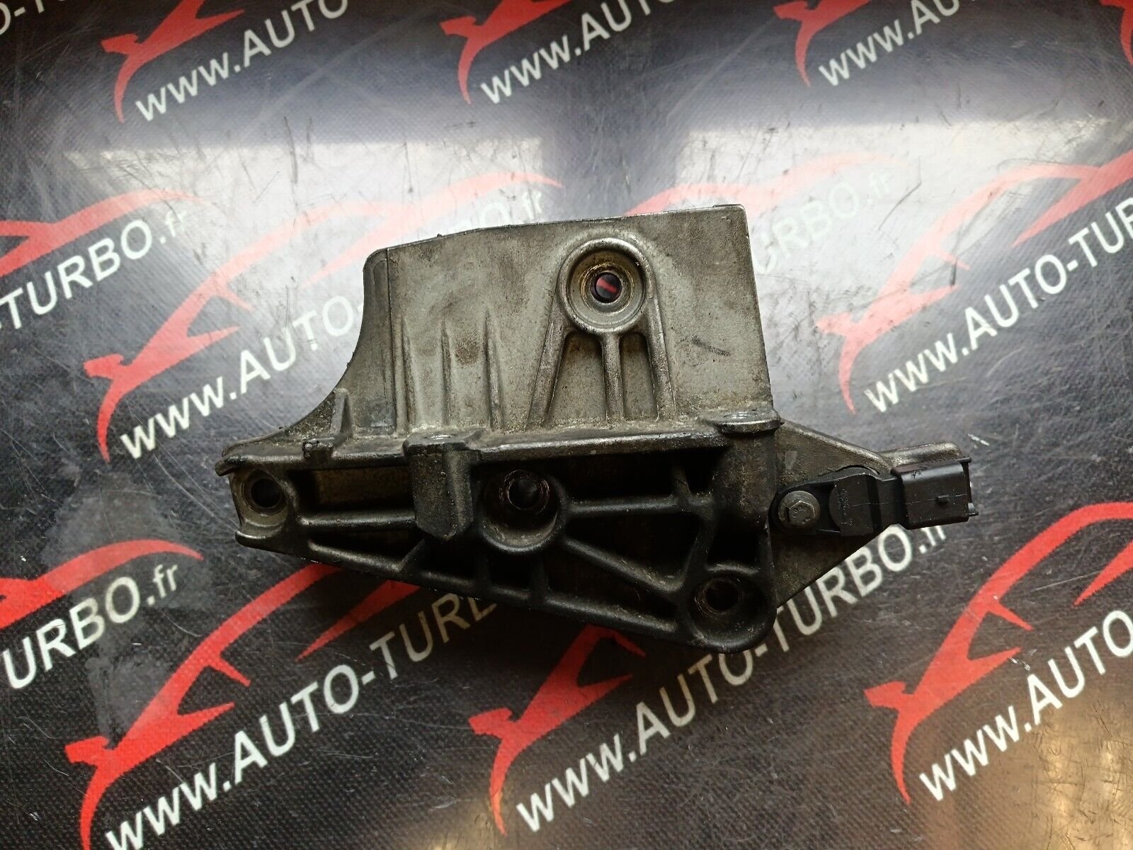 SUPPORT MOTEUR RENAULT 1.5DCI 86CH REFERENCE: 8200408663