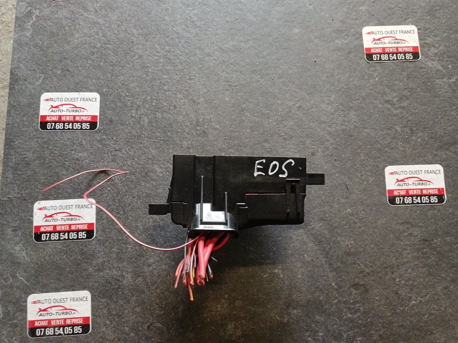 BOITIER FUSIBLES VOLKSWAGEN EOS, SEAT LEON REFERENCE: 1K1941824