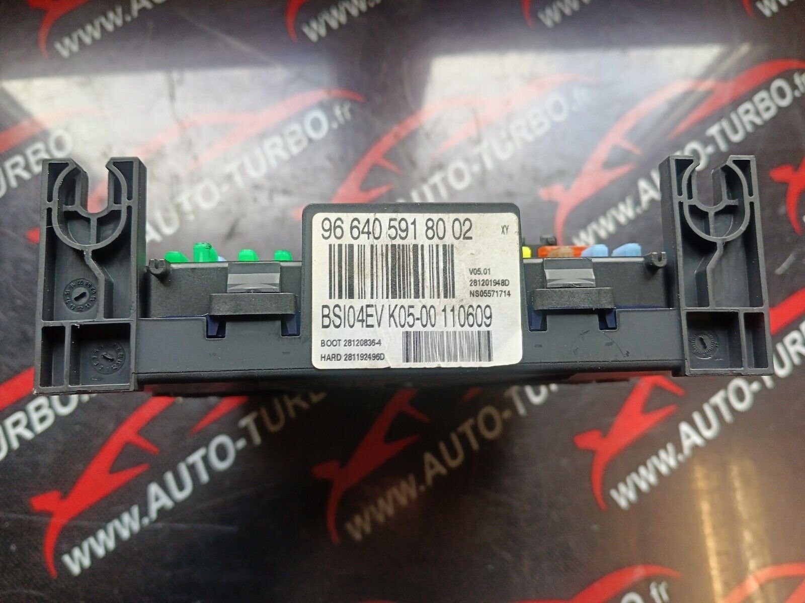 BOITIER SERVITUDE MOTEUR BSM PSA CITROEN C4 REFERENCE: 966405918002