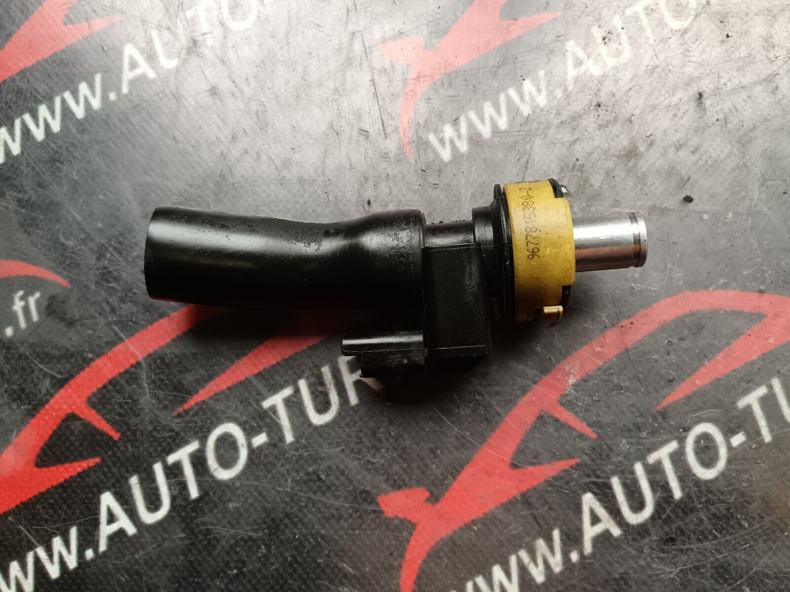 TUYAU D'AIR PEUGEOT 2008 1.6eHDI 96CH REFERENCE: 9677815380