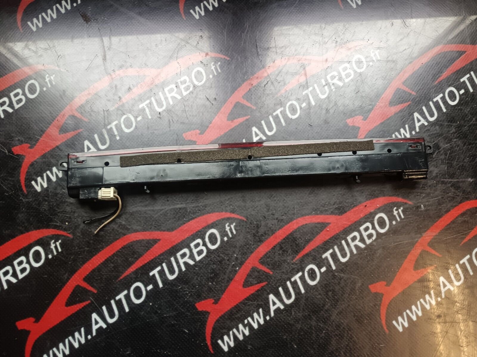 FEU STOP CENTRALE ALFA ROMEO 159 REFERENCE: 52713